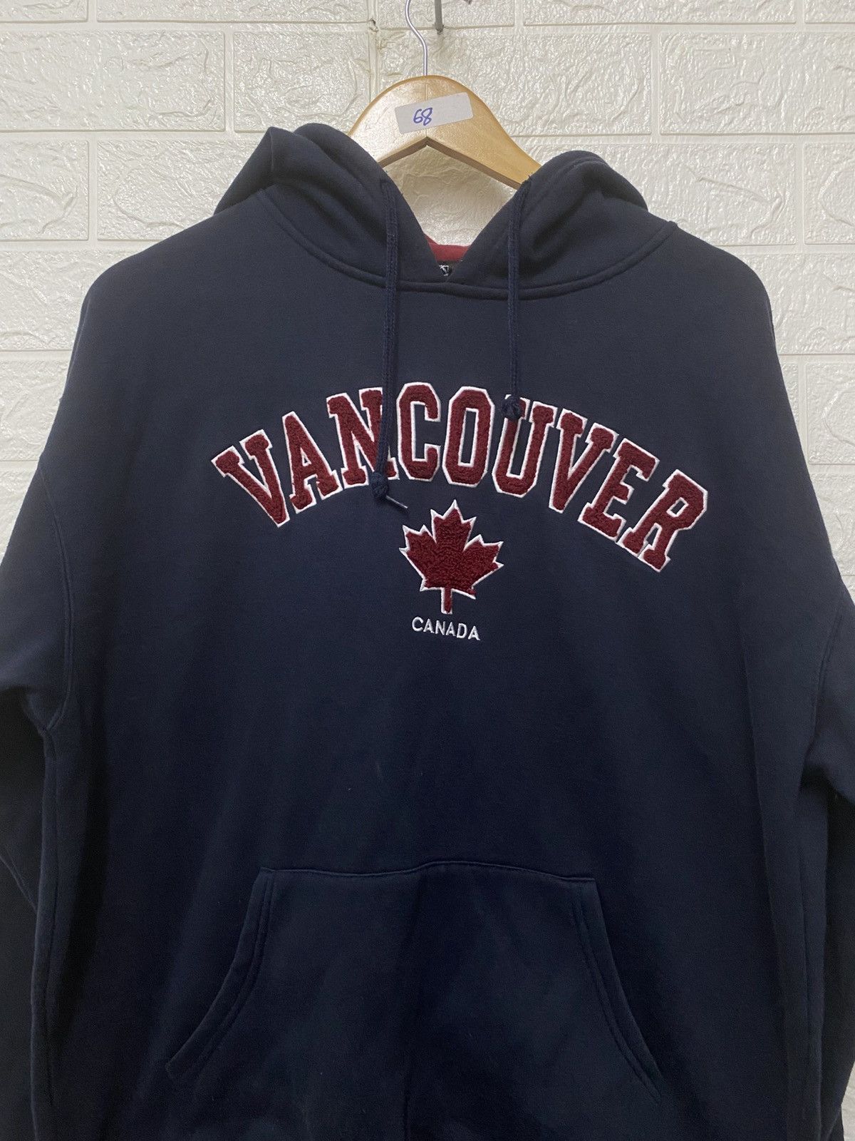 Vintage navy blue Vancouver Canada hooded Size US L / EU 52-54 / 3 - 1 Thumbnail