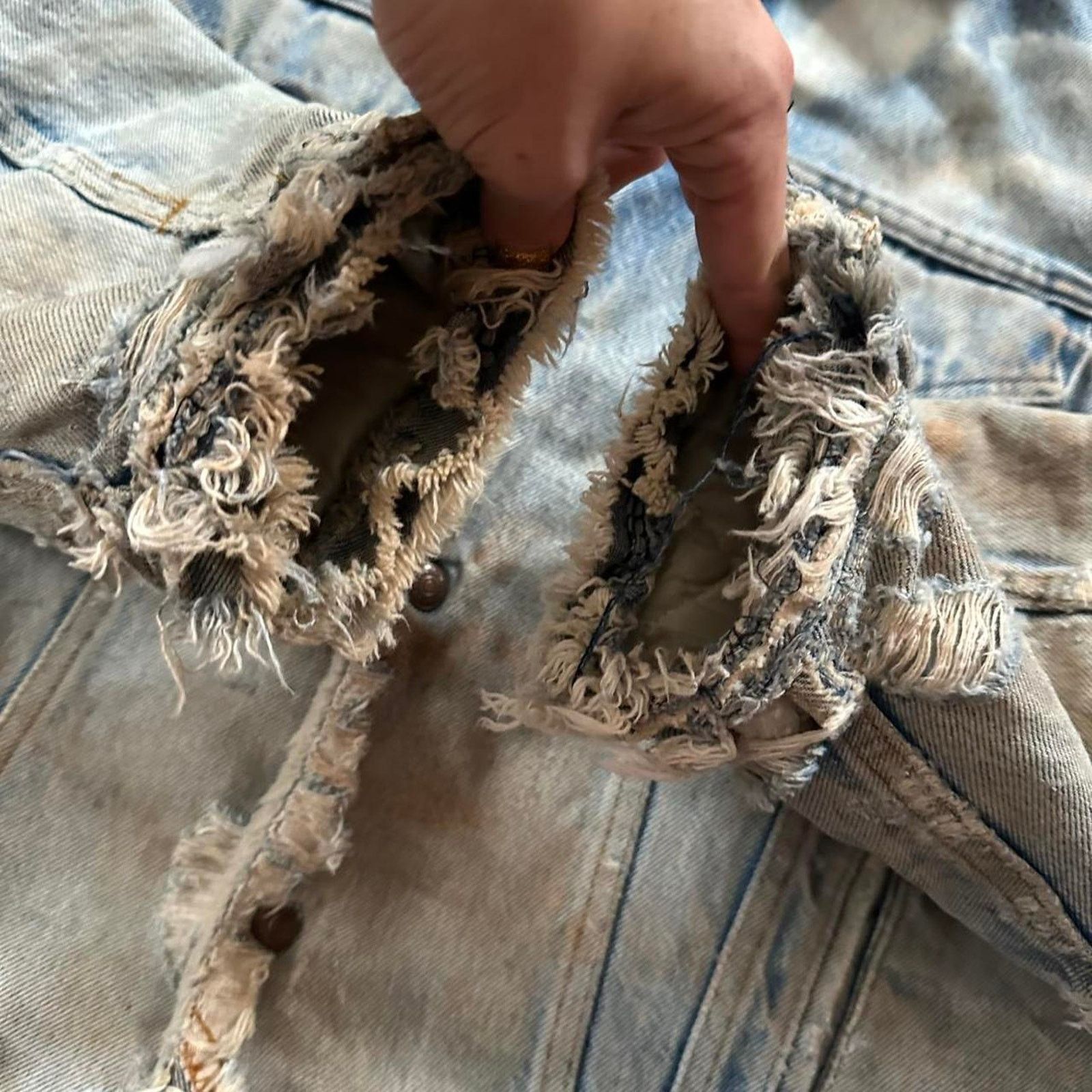 Levi's × Vintage Levis Distressed Sherpa Denim Button Up Jacket Grunge L Size US L / EU 52-54 / 3 - 6 Thumbnail