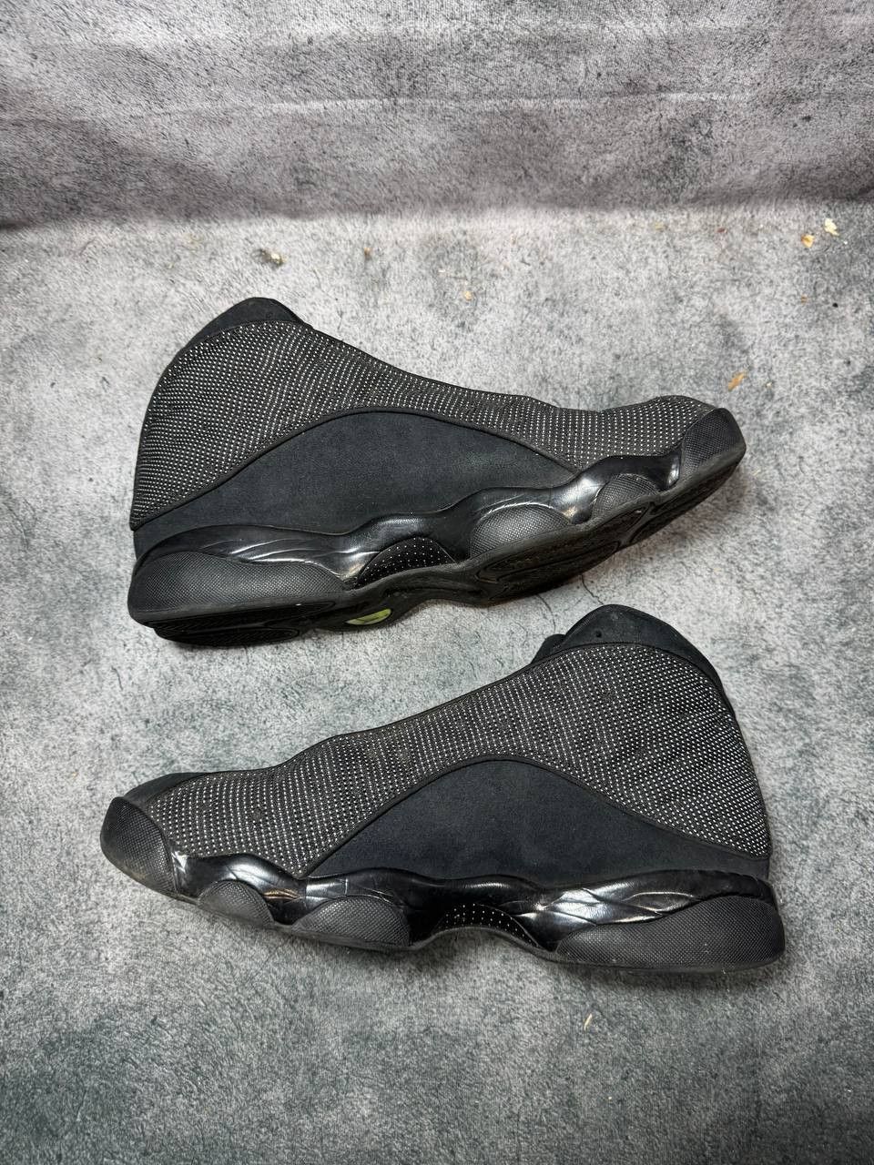 Jordan Brand Size 13 | Jordan 13 Black Cat No Box | Pre-Owned Size US 12 / EU 45 - 8 Thumbnail