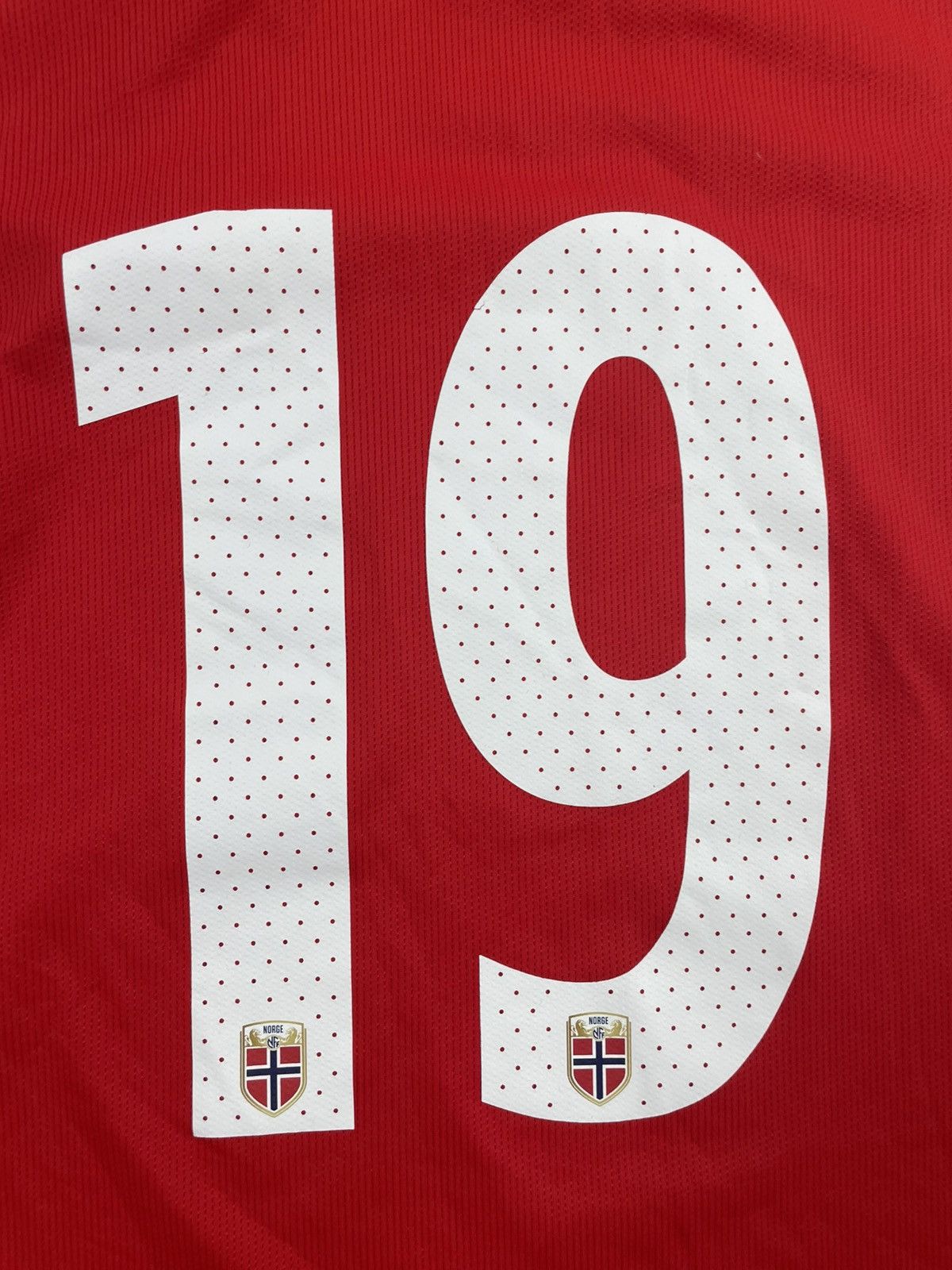 Nike Nike M 2016 Norway Home Jersey Football Shirt Player Issue Size US M / EU 48-50 / 2 - 12 Thumbnail
