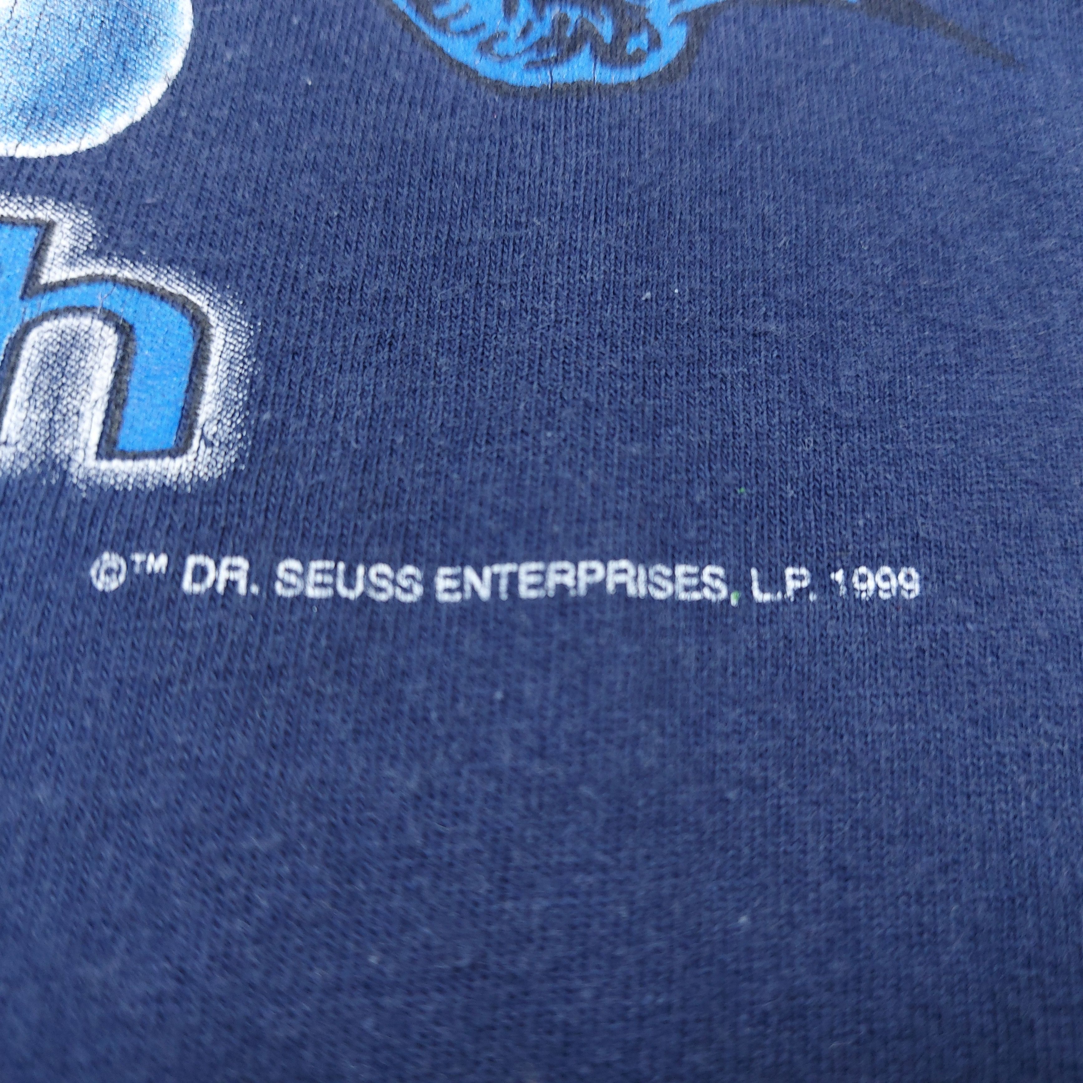 Vintage VTG 90s Dr. Seuss One fish two fish Red fish Blue fish TEE Size US L / EU 52-54 / 3 - 3 Thumbnail