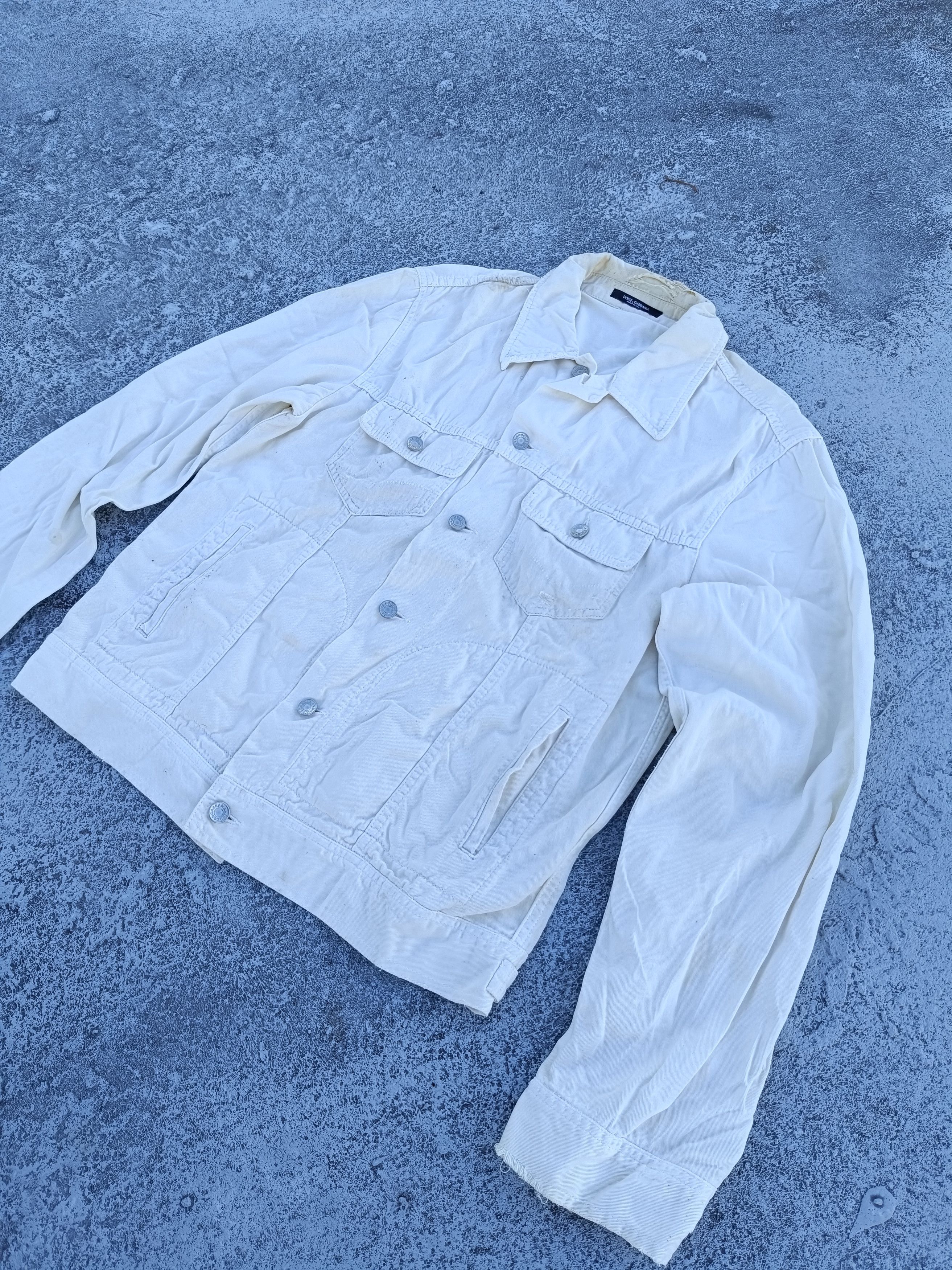 Dolce & Gabbana DOLCE & GABBANA distressed denim jacket Size US M / EU 48-50 / 2 - 2 Thumbnail