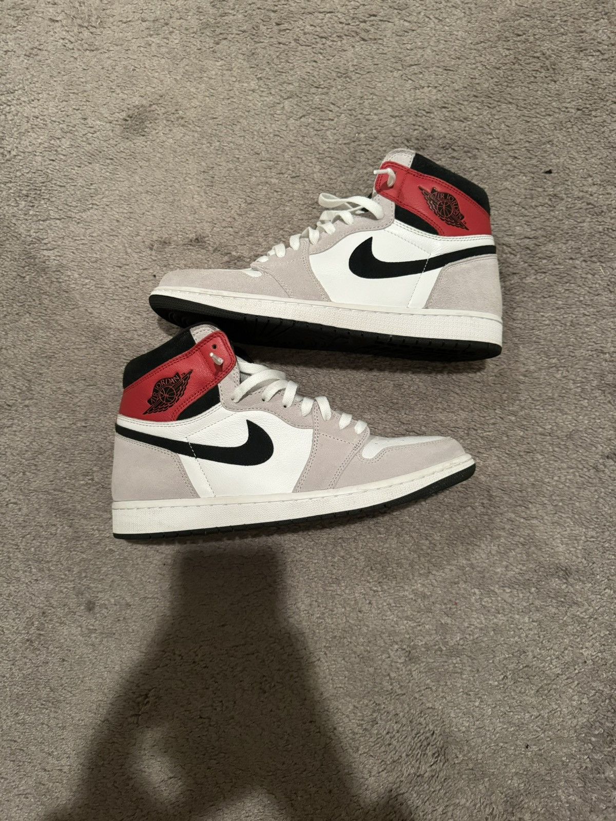 Jordan Brand Air Jordan 1 Retro High OG Smoke Grey Size US 11 / EU 44 - 1 Thumbnail