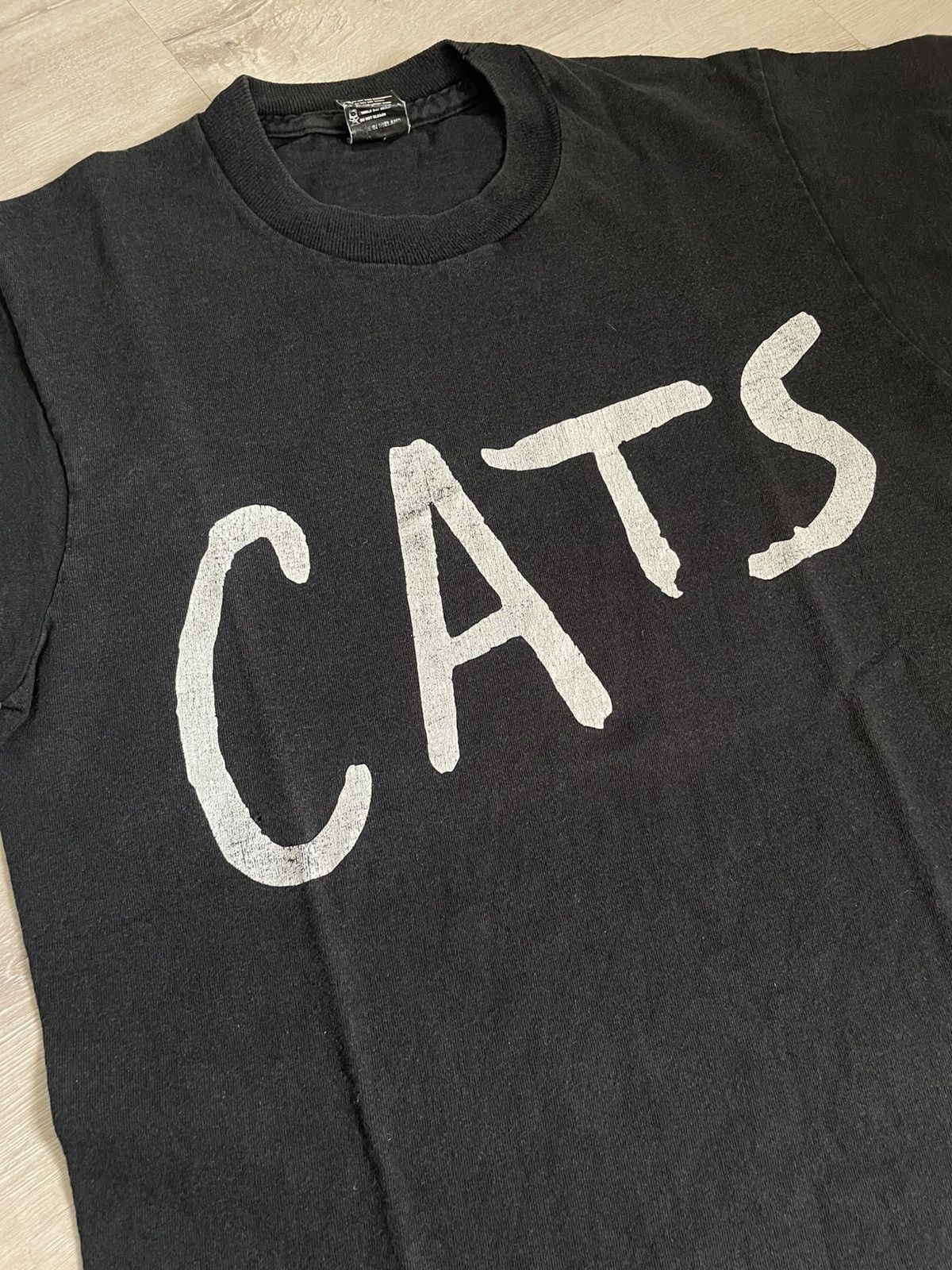 Band Tees Vintage 1981 The Cats Rock Band T-shirt Zurich Hard Metal Size US M / EU 48-50 / 2 - 5 Thumbnail