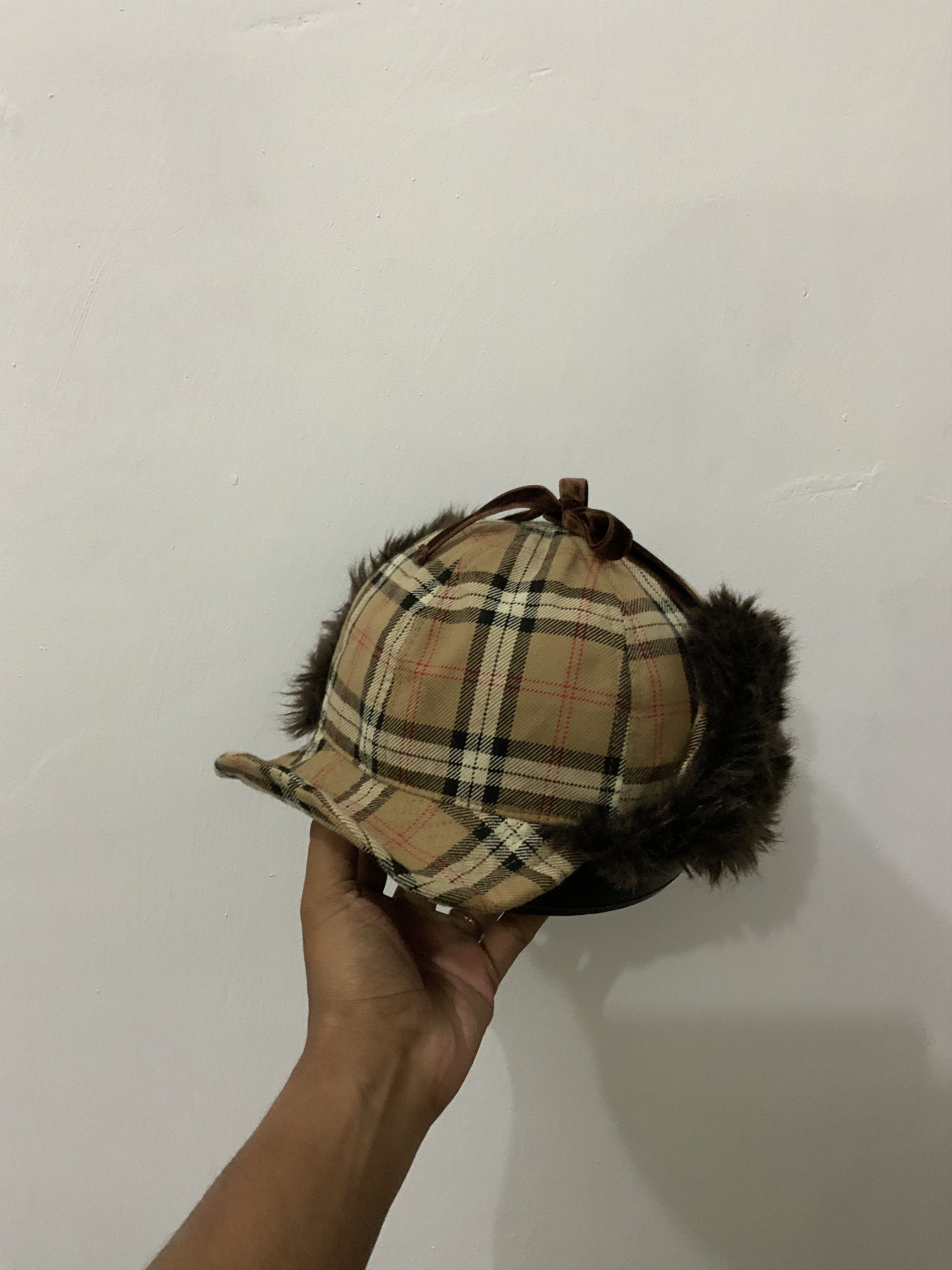 Japanese Brand Gloria Cordes Tokyo Fur inspired by Burberry Trooper Hat Size ONE SIZE - 1 Thumbnail