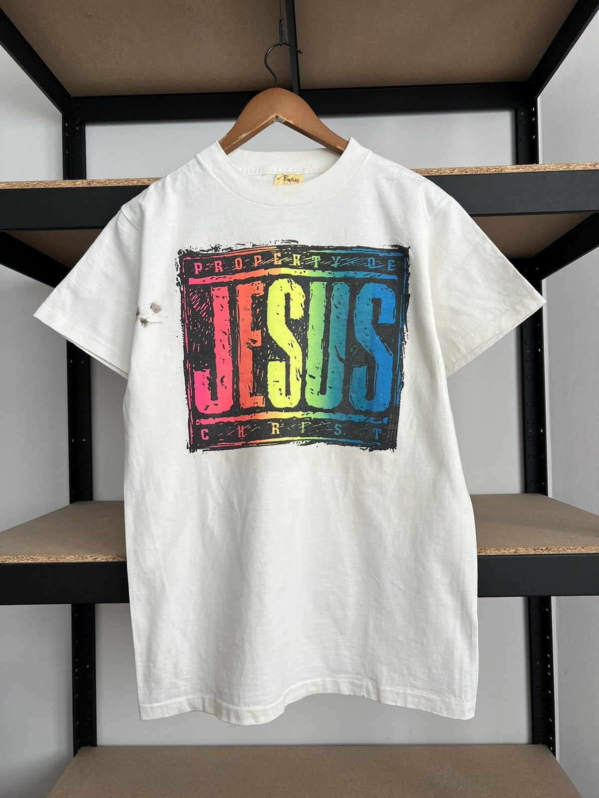 Vintage Vintage 90s Property of Jesus Christ White T-shirt Size US L / EU 52-54 / 3 - 1 Thumbnail
