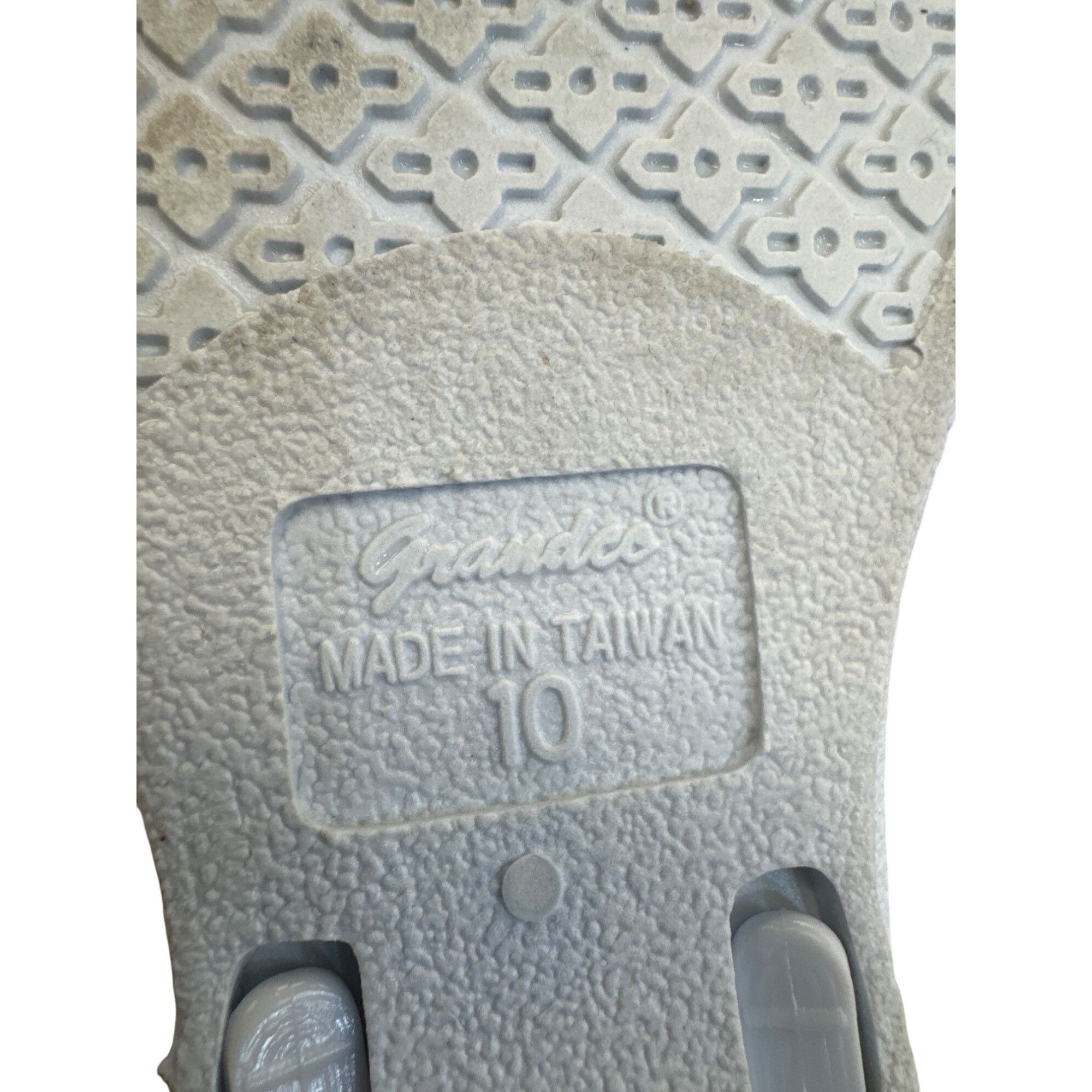 Other Grandco Womens White Bejeweled Sandals Size 10 SKU 8221 Size US 10 / IT 40 - 9 Thumbnail