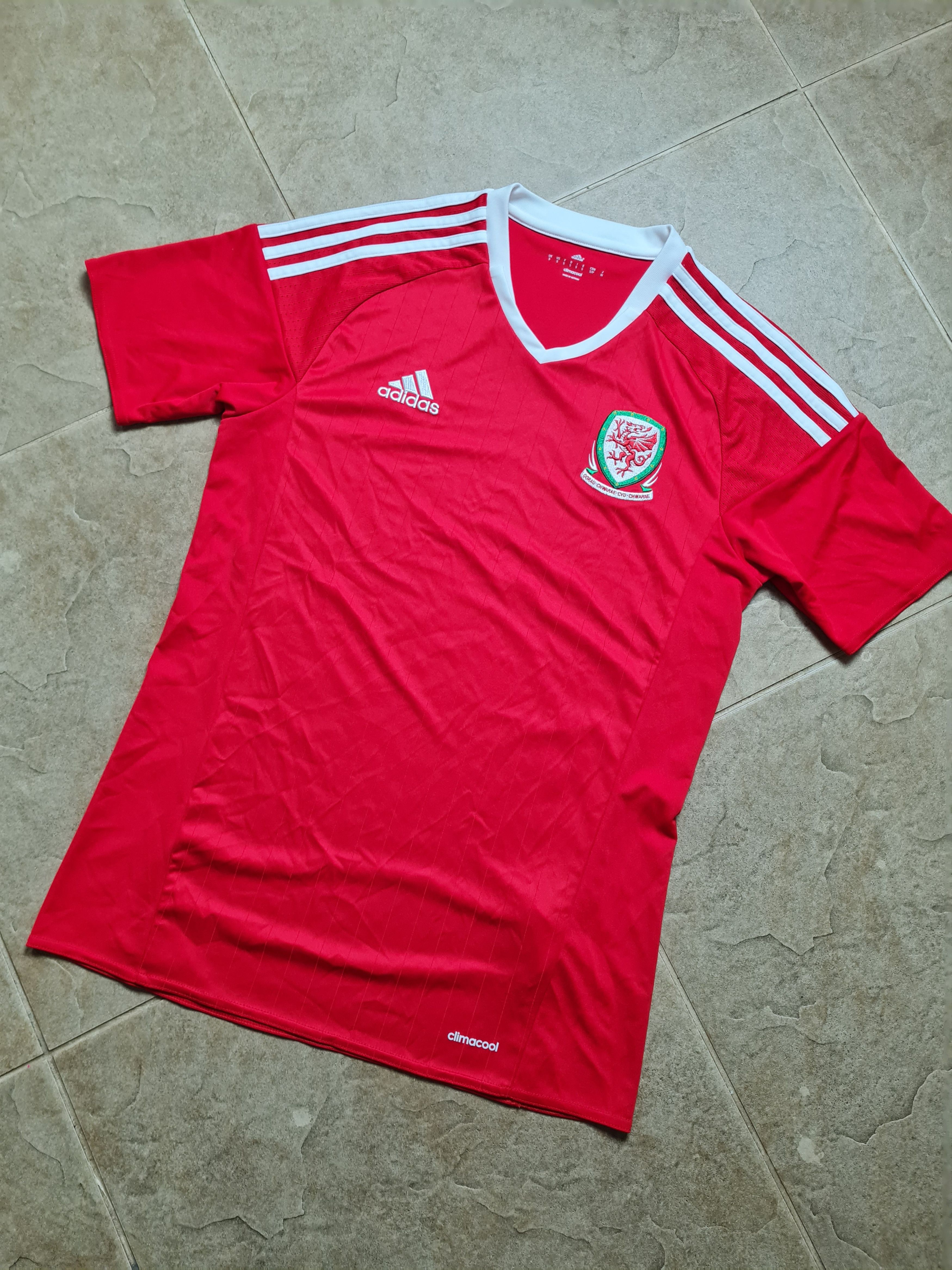 Adidas ADIDAS WALES NATIONAL TEAM 2016/2017 HOME FOOTBALL SHIRT S Size US S / EU 44-46 / 1 - 5 Thumbnail