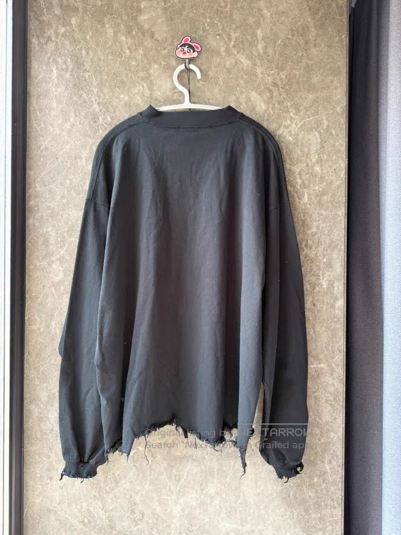 Balenciaga Balenciaga Black Double Ring Distressed Hem Sweatshirt Size US S / EU 44-46 / 1 - 2 Thumbnail