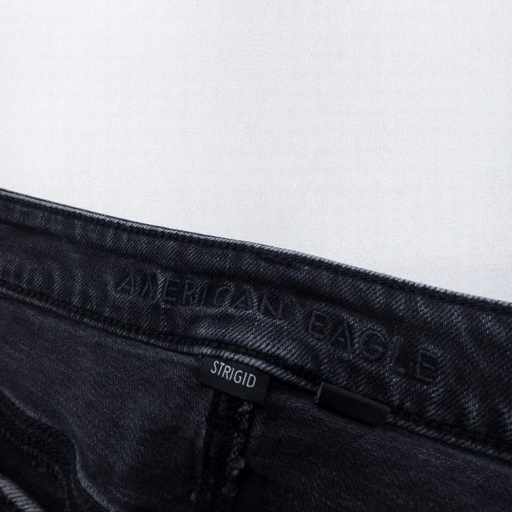American Eagle Outfitters American Eagle Outfitters Jeans Womens 14 Black High Rise Distressed 5-Pocket Denim Straight Leg Mom Style Adults Womens Size 36" / US 14 / IT 50 - 7 Thumbnail