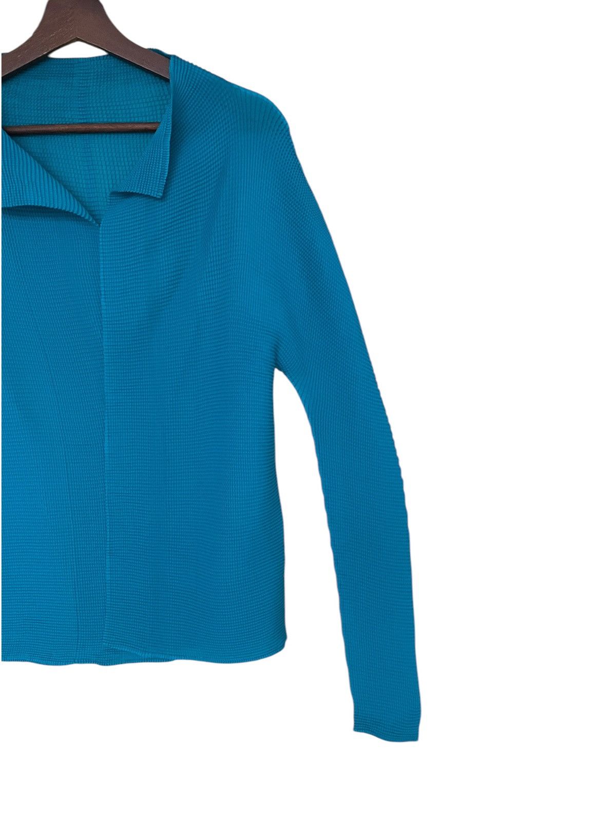 Pleats Please Issey Miyake Vintage Brand Issey Miyake Pleats Please Cardigan 2000s Size US S / EU 44-46 / 1 - 4 Thumbnail