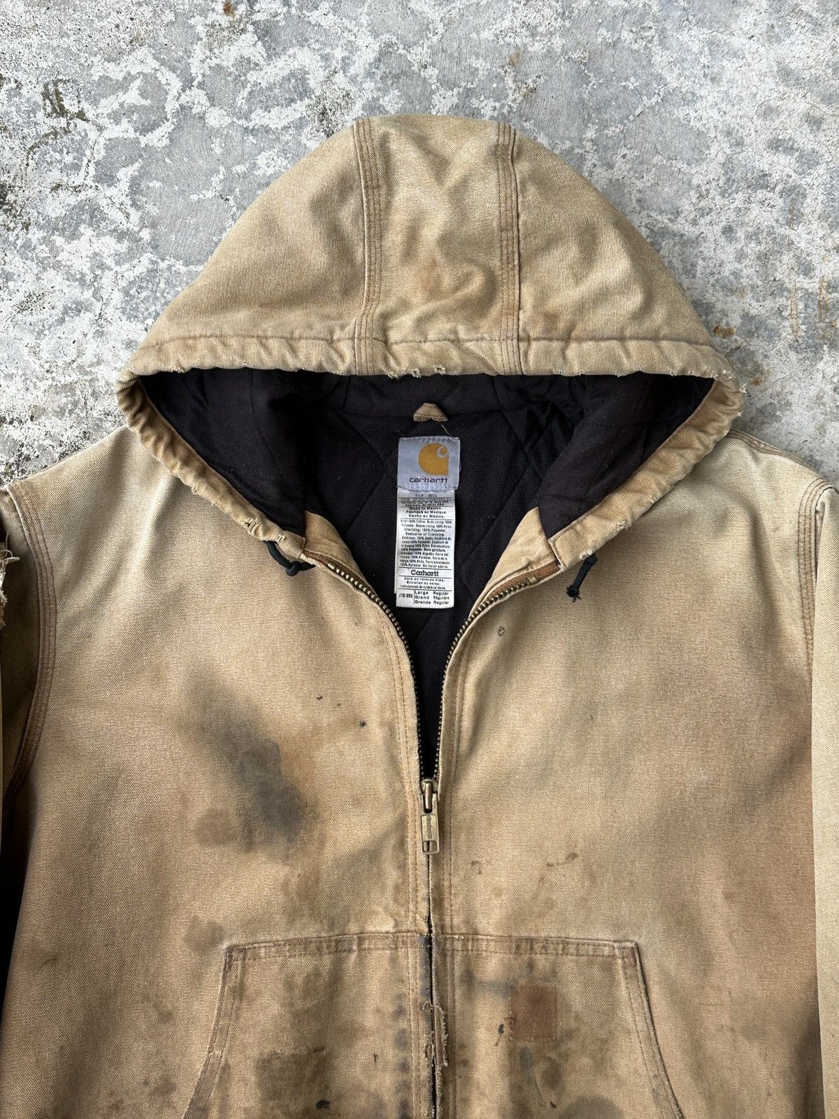 Carhartt Trashed Hooded work Jacket Faded Dirty worn distressed Size US L / EU 52-54 / 3 - 5 Thumbnail