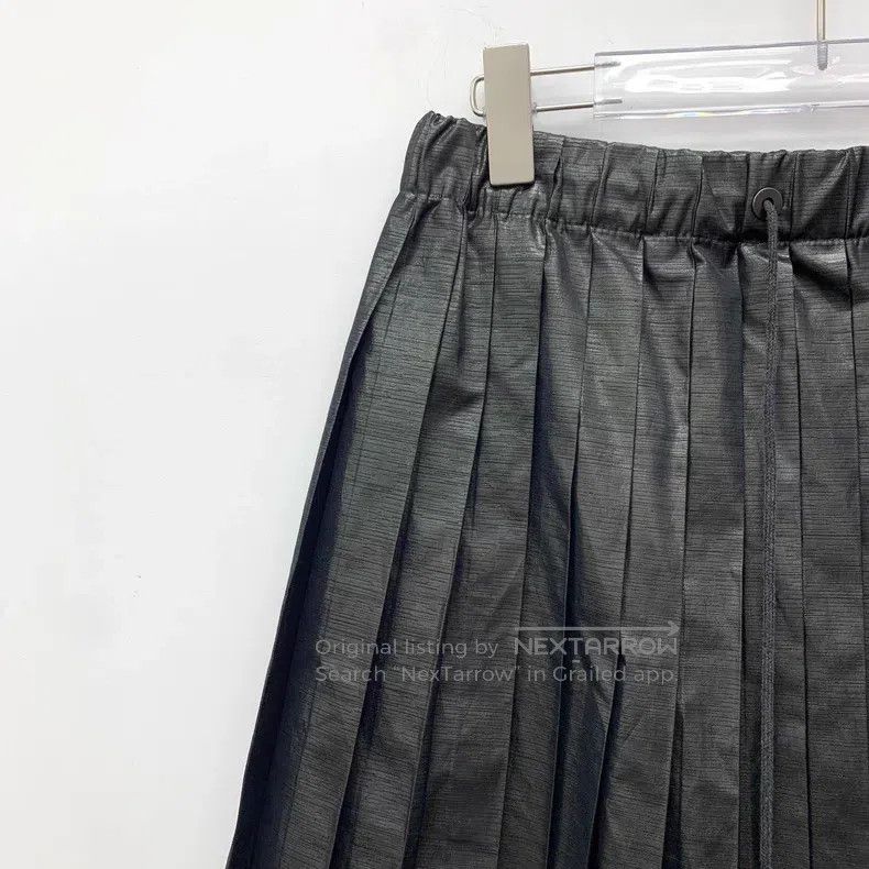 Brunello Cucinelli Brunello Cucinelli Black drawstring casual pleated half-sk Size 27" / US 4 / IT 40 - 3 Thumbnail