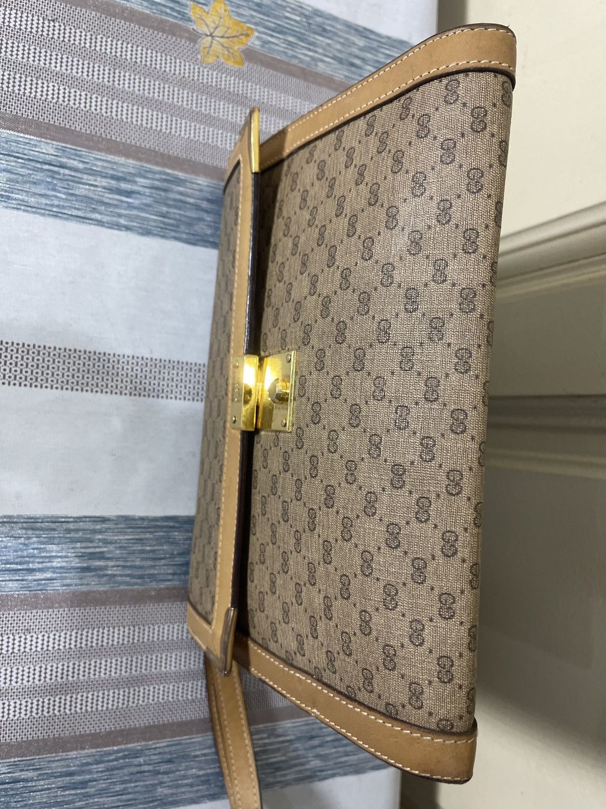 Gucci Vintage Gucci Micro GG canvas and leather clutch bag Size ONE SIZE - 9 Thumbnail