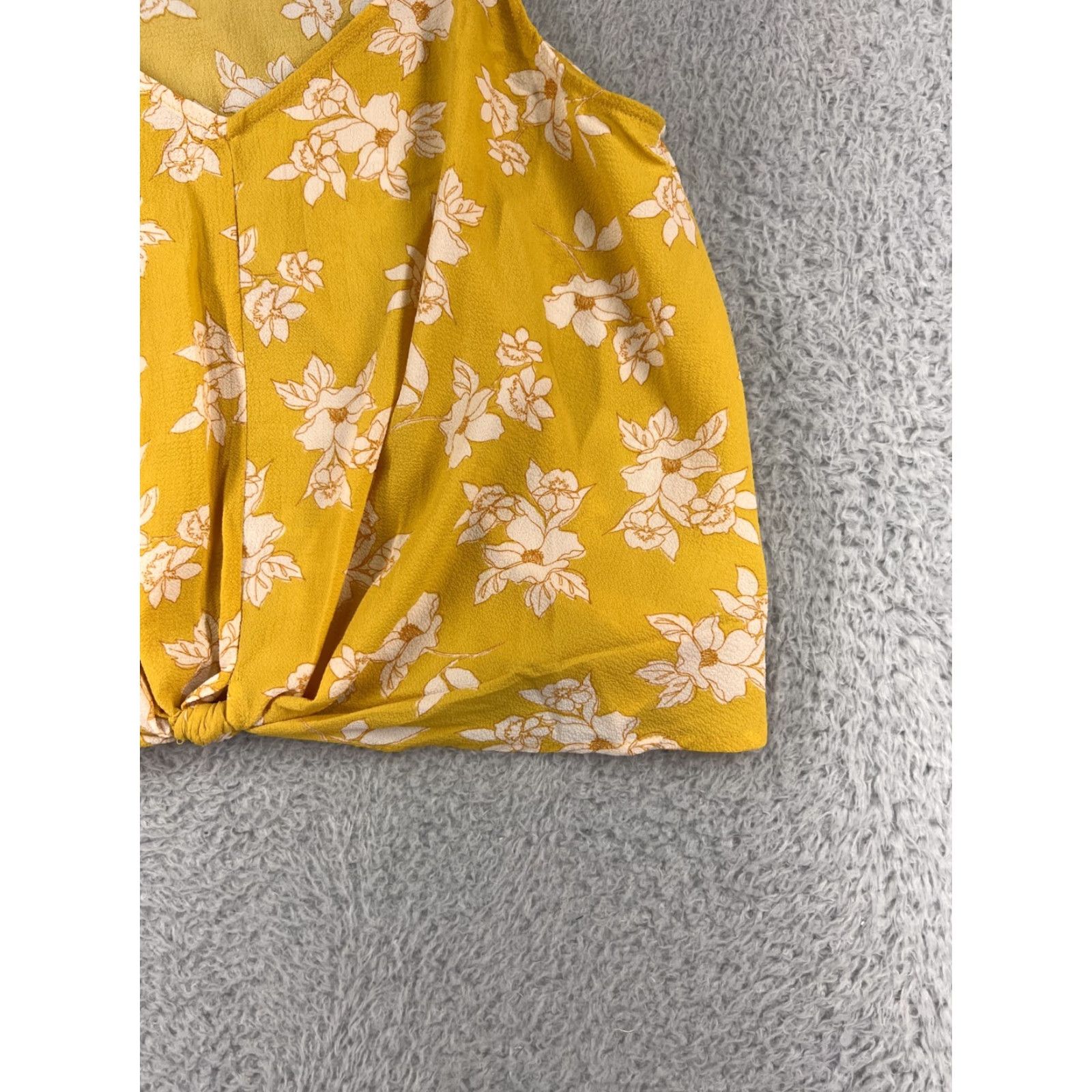 Vintage Lush Shirt Womens Floral Sleeveless Spaghetti Strap Crop Yellow V-Neck Polyester Cropped Top L Size L / US 10 / IT 46 - 5 Thumbnail