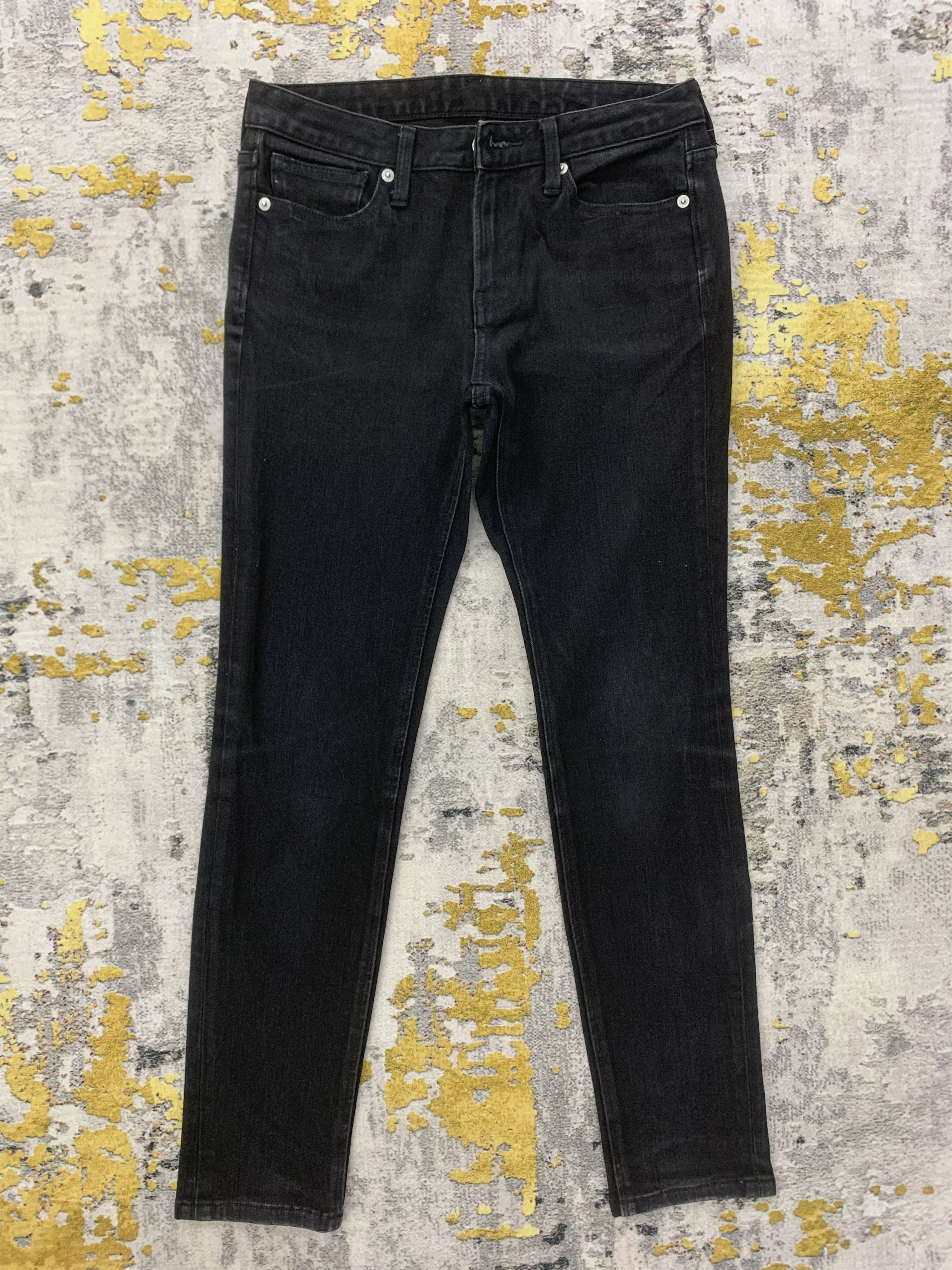 image of Gu Pants Size 27 in Black, Women's