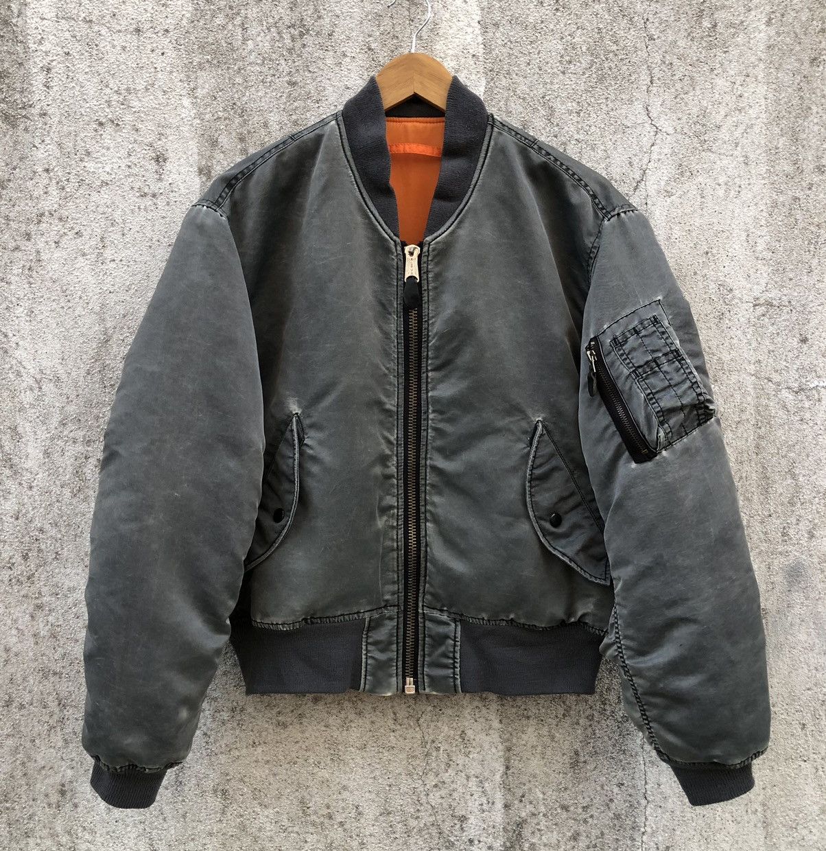Vintage Vintage Sun Faded Flyers Men Intermediate Ma-1 Bomber Jacket Size US M / EU 48-50 / 2 - 7 Thumbnail
