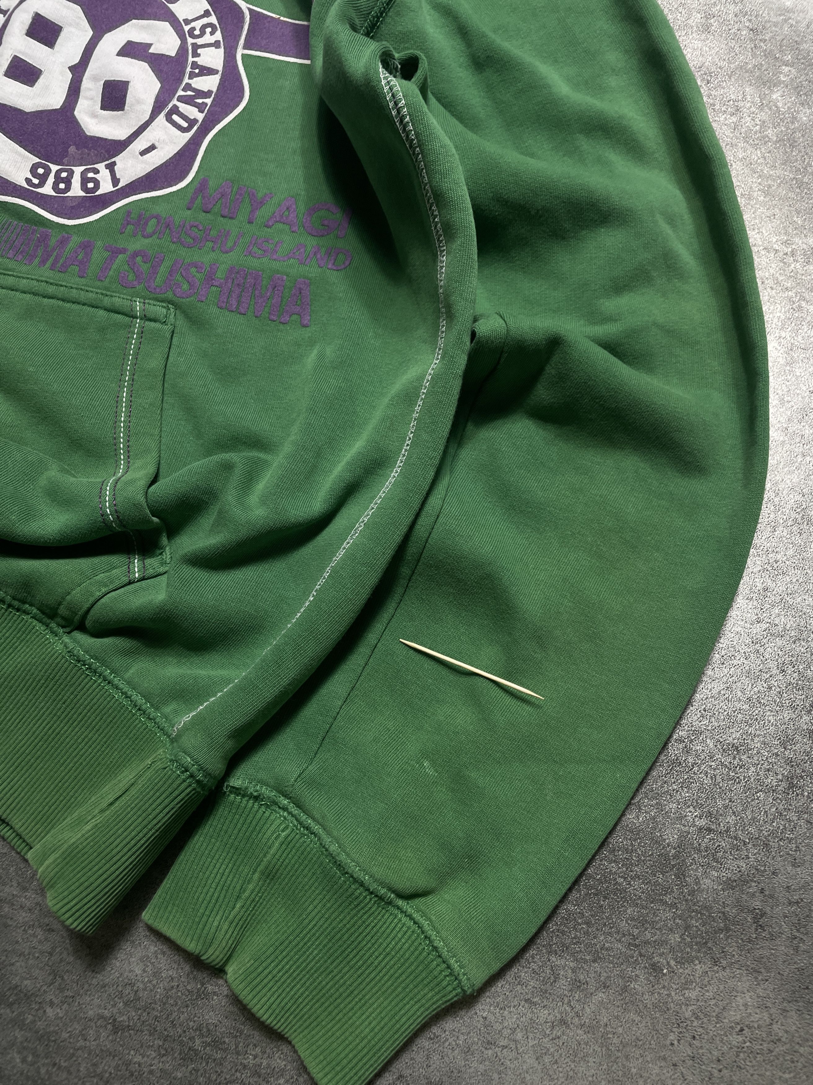 Burton Vintage Y2K Hoodie Spellout Cozy Streetwear Hype Burton Size US S / EU 44-46 / 1 - 15 Thumbnail