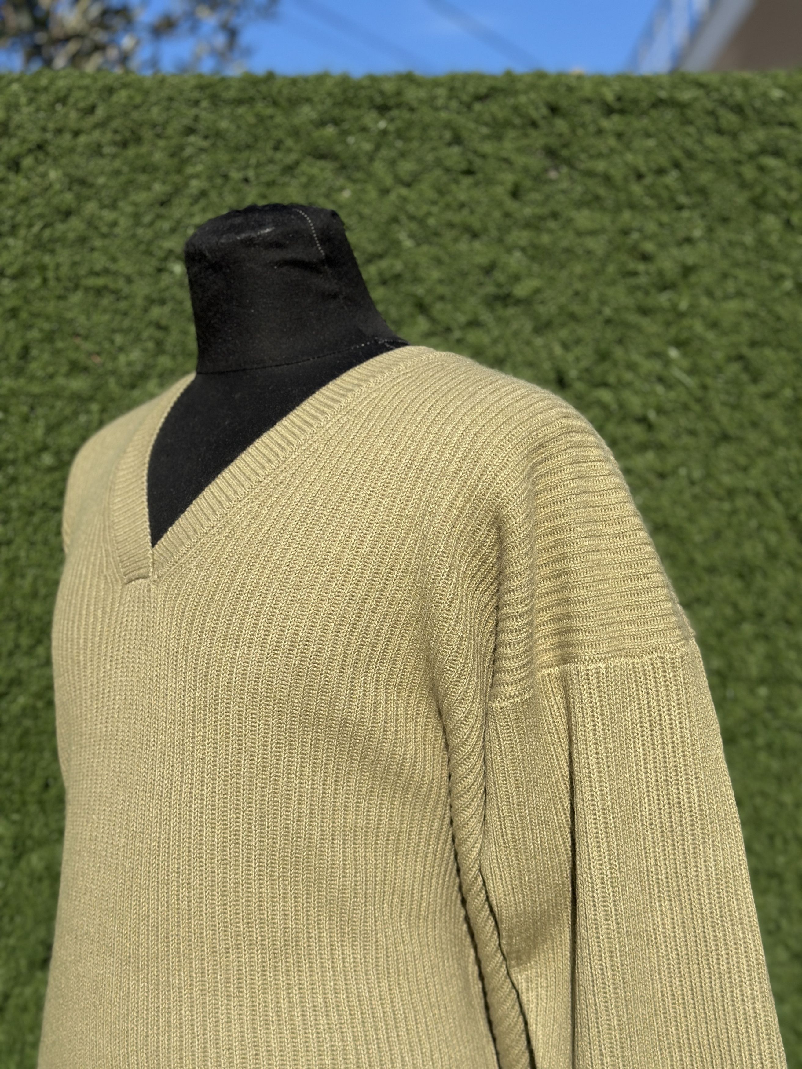 Brunello Cucinelli Brunello Cucinelli 100% Cashmere Knit V-Neck Drop Shoulde XL Size XL / US 12-14 / IT 48-50 - 5 Thumbnail