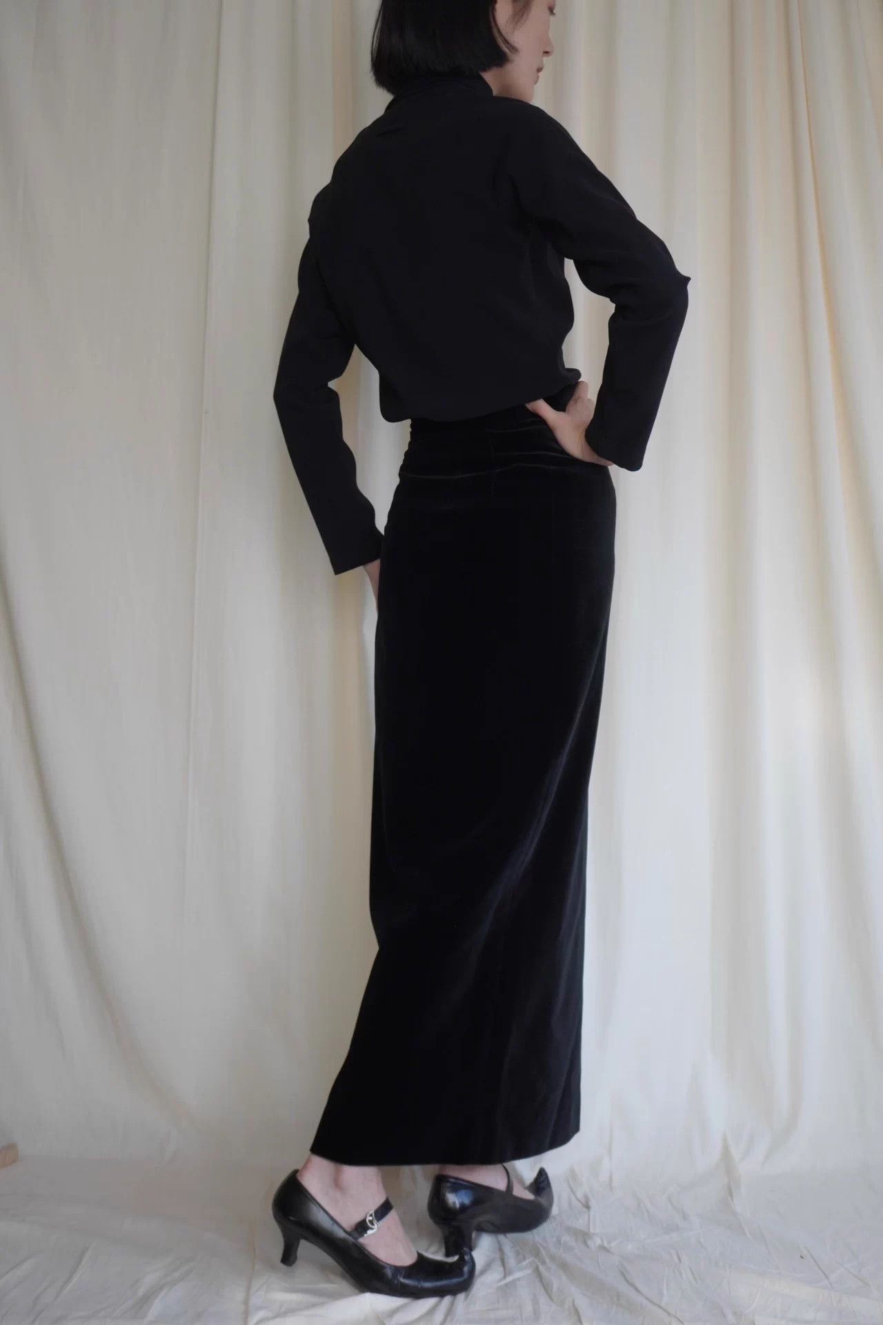 Vivienne Westwood Vivienne Westwood 1990s Early Velvet Slit Straight Skirt Red Label Size 25" / US 0 / IT 36 - 5 Thumbnail