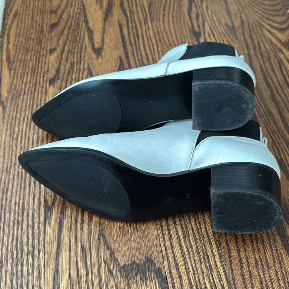 Other Halogen Skylar White Leather Pointy Toe Bootie. Black elast Size US 7 / IT 37 - 6 Thumbnail