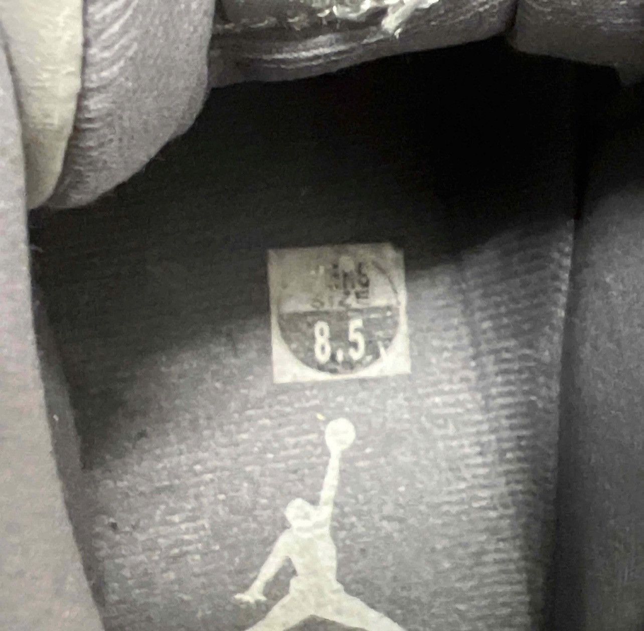 Jordan Brand Air Jordan 11 Retro Cool Grey (2021) Size US 8.5 / EU 41-42 - 6 Thumbnail