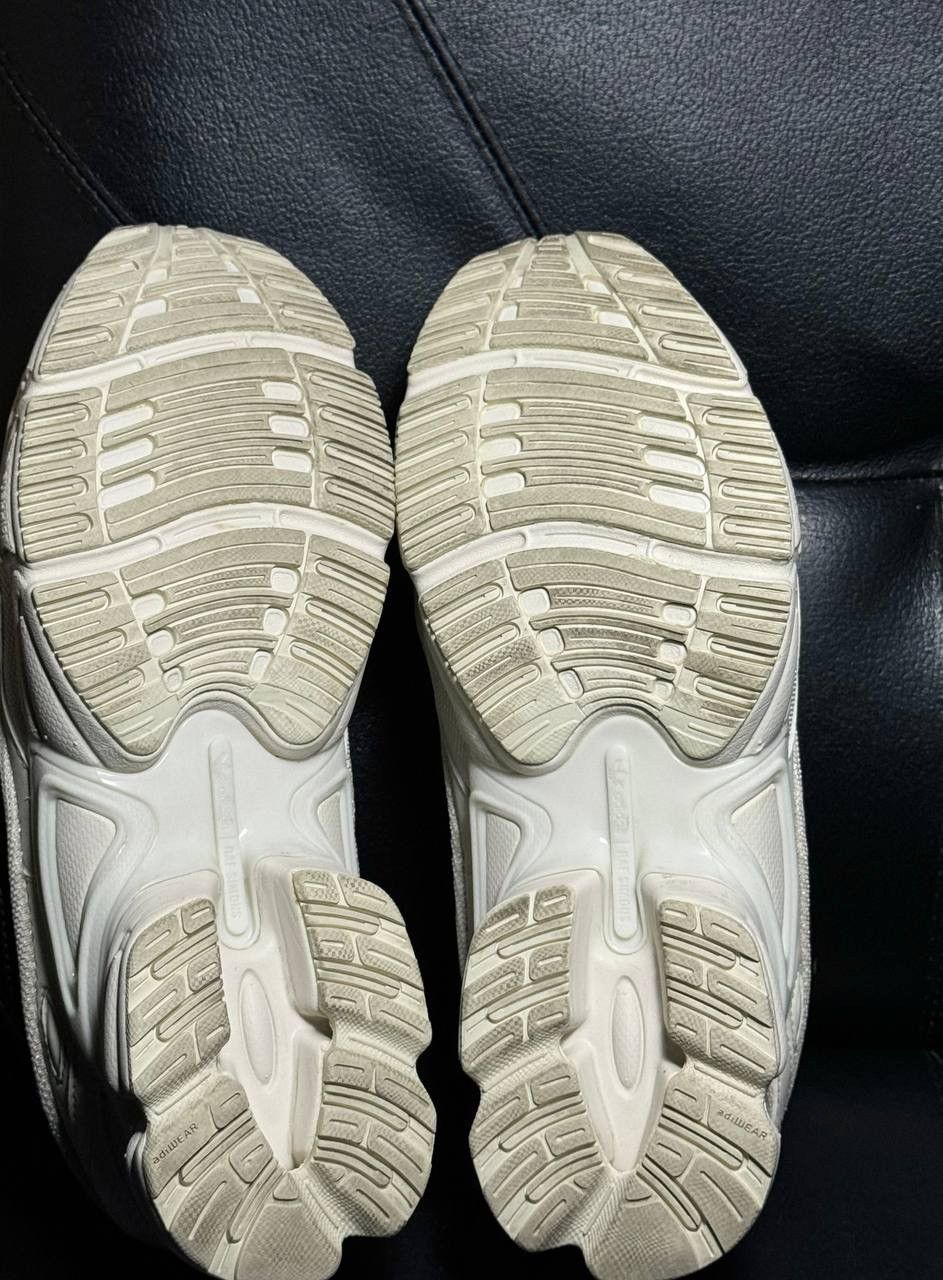 Adidas × Raf Simons Adidas Raf Simons ozweego Cream White FW18 Size US 7.5 / EU 40-41 - 9 Thumbnail
