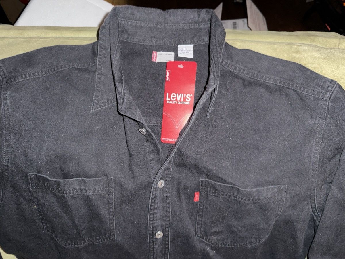 Levi's Levi’s long-sleeve button-up shirt, men’s large, 100% cotton Size US L / EU 52-54 / 3 - 4 Thumbnail