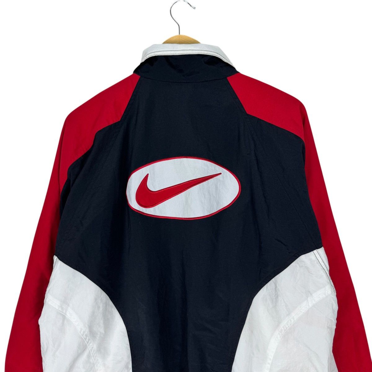 Nike ☀️NIKE SWOOSH CENTER WINDBREAKER JACKET Size US L / EU 52-54 / 3 - 6 Thumbnail