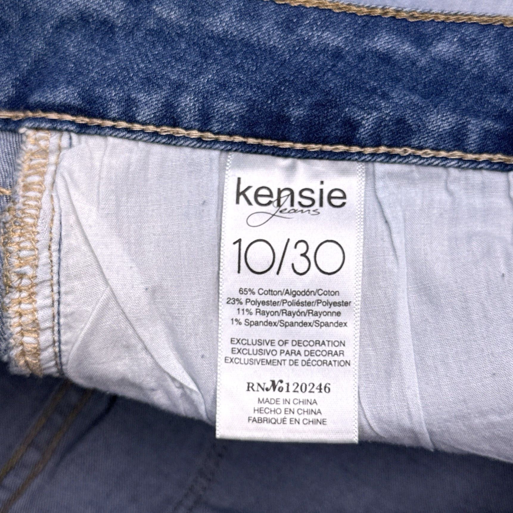 Vintage Kensie Jeans Cut Off Shorts Womens 10 Medium Rise Stretch Denim 5-Pocket Blue Light Wash Size 32" / US 10 / IT 46 - 3 Thumbnail