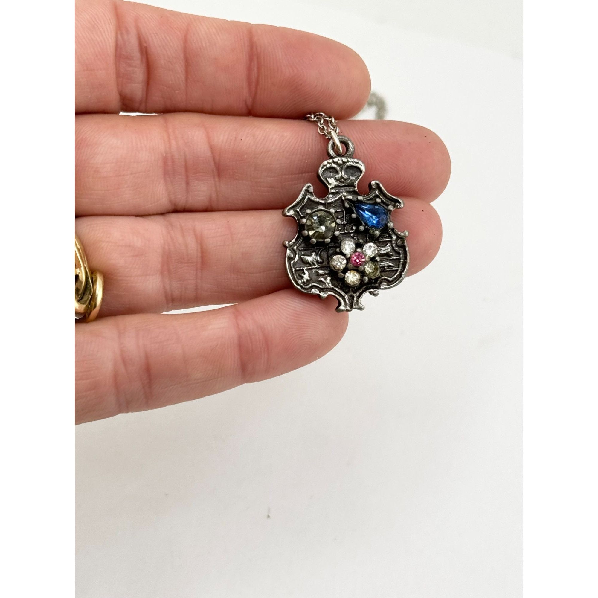 Vintage Vintage rhinestone shield charm necklace Size ONE SIZE - 6 Thumbnail
