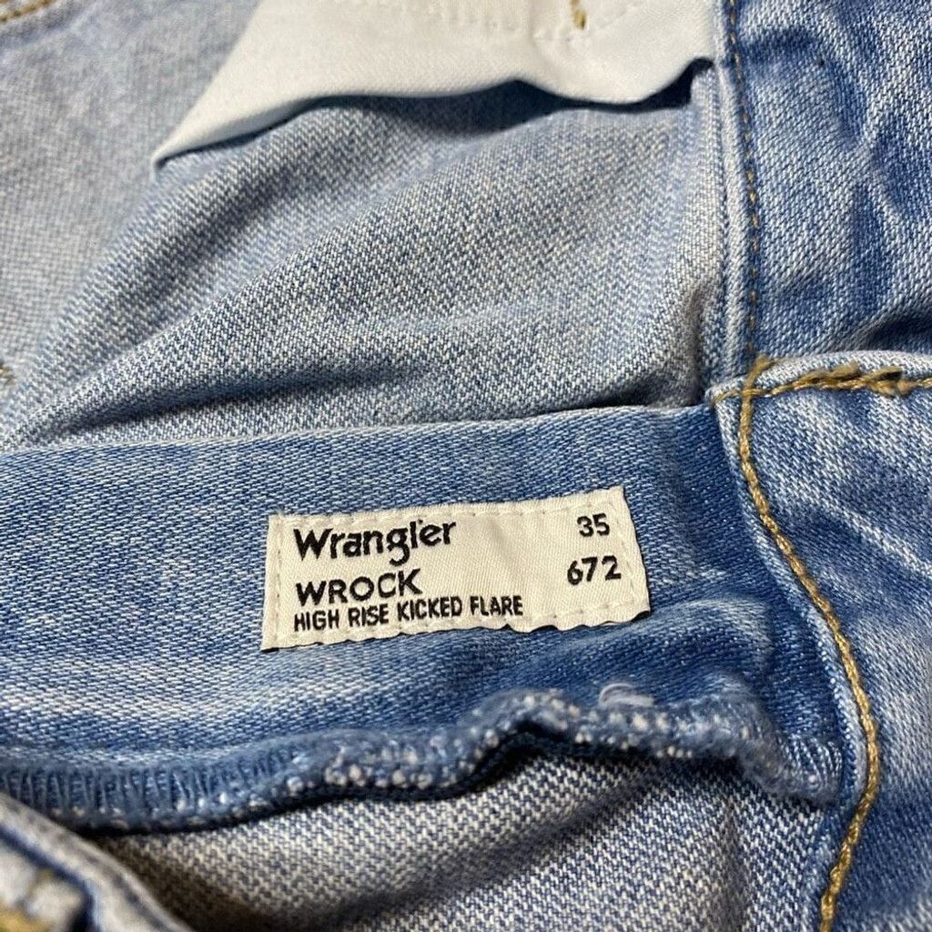 Wrangler Wrangler Wrock High Rise Kicked Flare Jean Raw Hem 35x27 NEW Size 35" - 3 Thumbnail