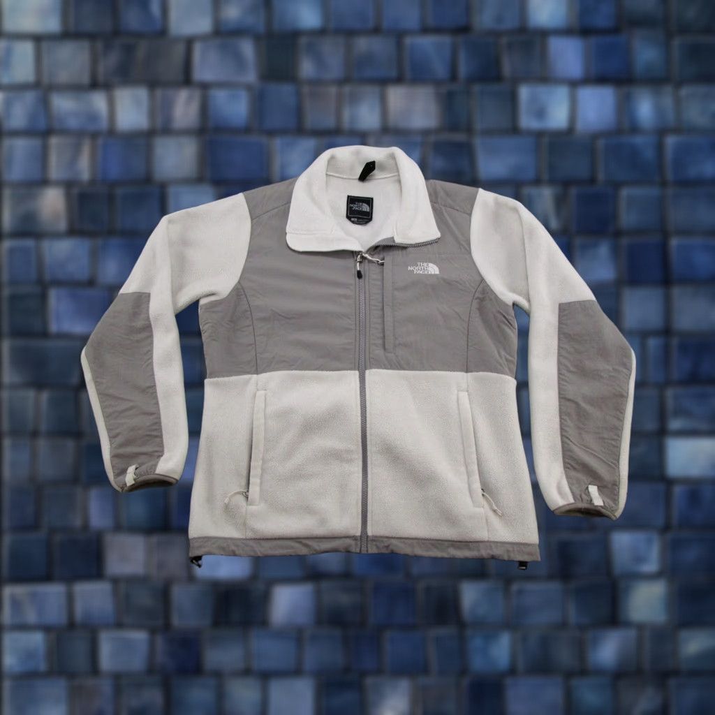 The North Face VINTAGE The North Face Denali Jacket Women’s L Fleece Zip Ivory 90s Outdoor Mens Womens Size L / US 10 / IT 46 - 1 Thumbnail