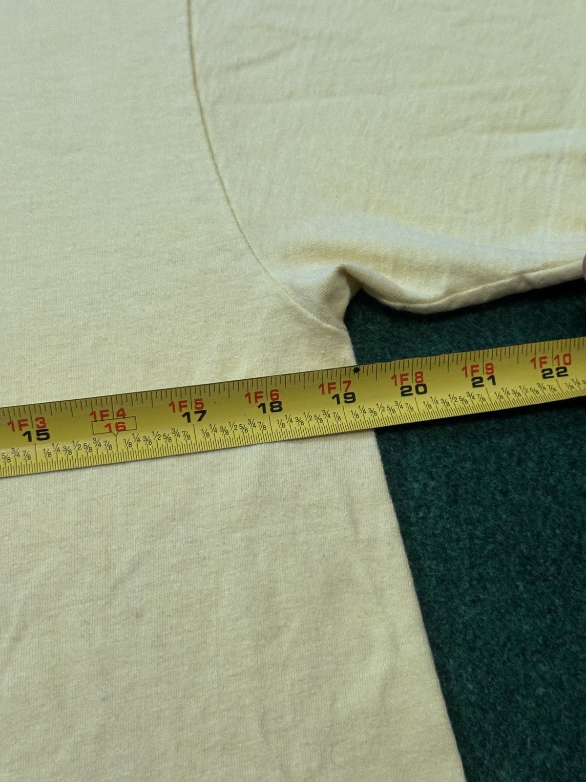Hanes Vtg 70s 80s Surrounded By Turkeys Soar With Eagles T Shirt Size US L / EU 52-54 / 3 - 6 Thumbnail