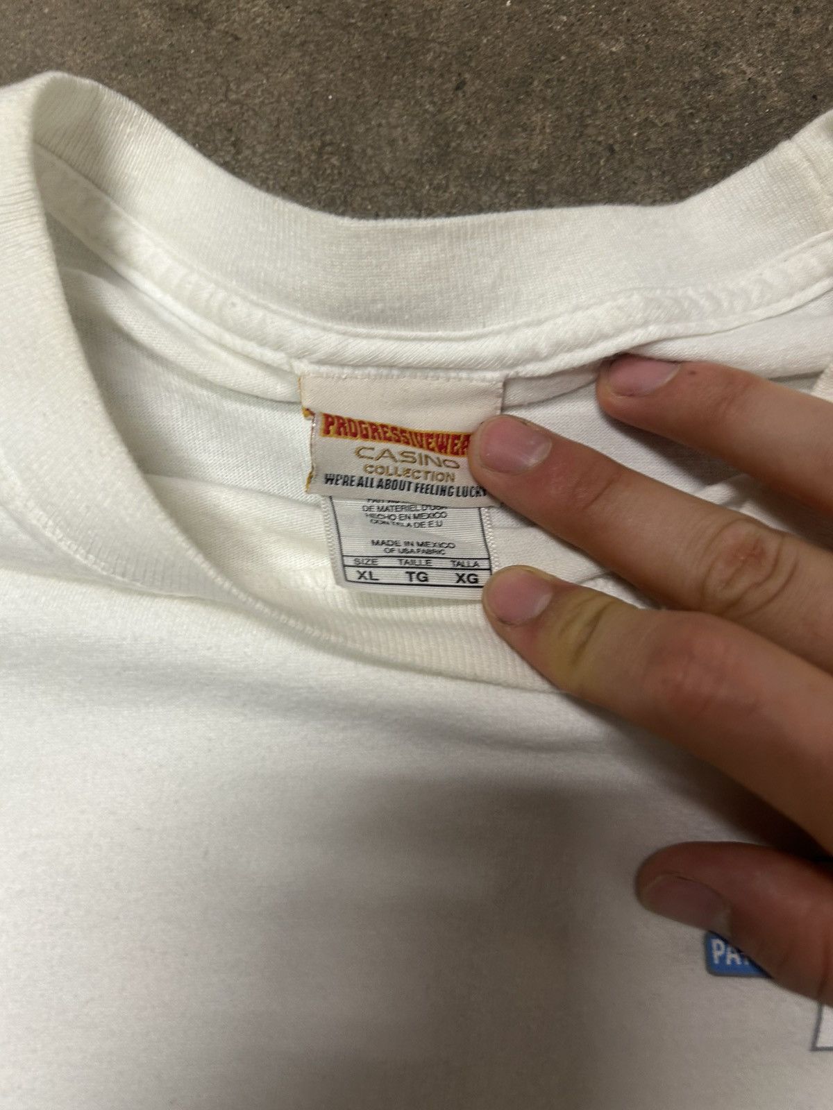 AAA Wild Cherry Vintage Casino Slots Tee Size US XL / EU 56 / 4 - 4 Thumbnail