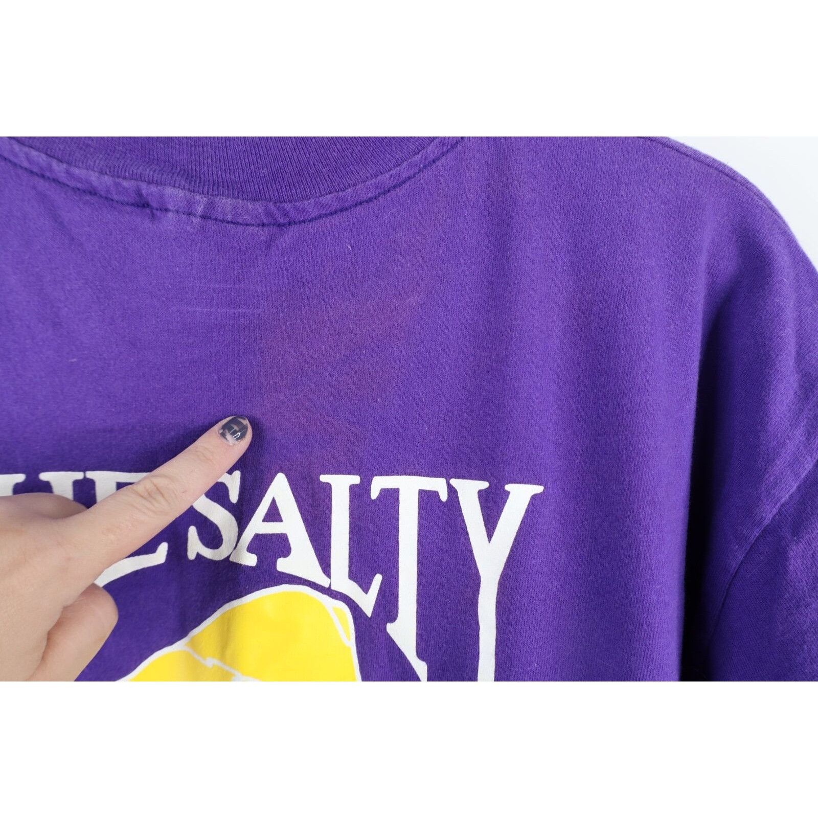 Vintage Vintage 80s Salty Dog Cafe Distressed Spell Out T-Shirt Size US XL / EU 56 / 4 - 13 Thumbnail