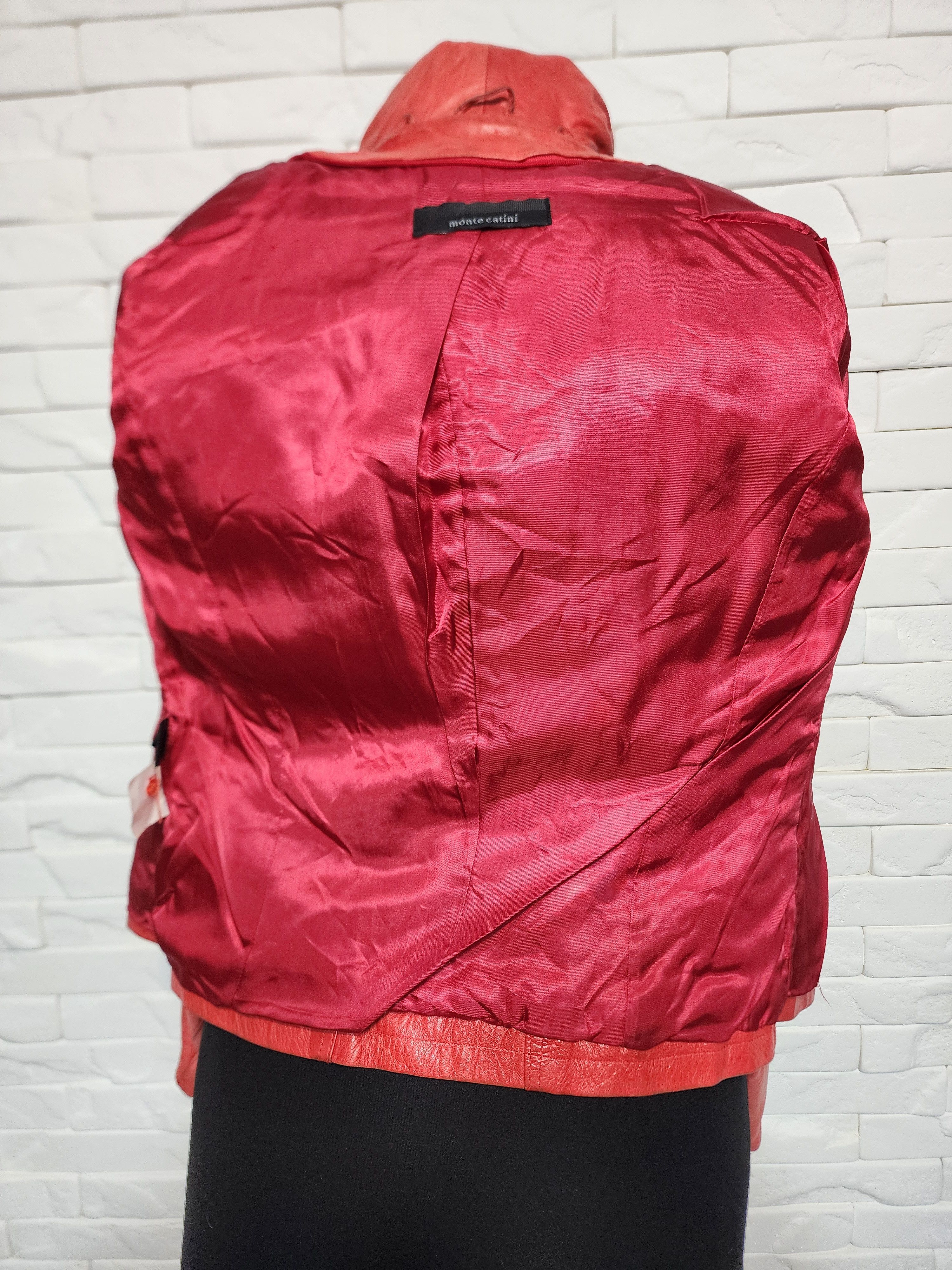 Designer Women's red leather jacket. Size M / US 6-8 / IT 42-44 - 8 Thumbnail