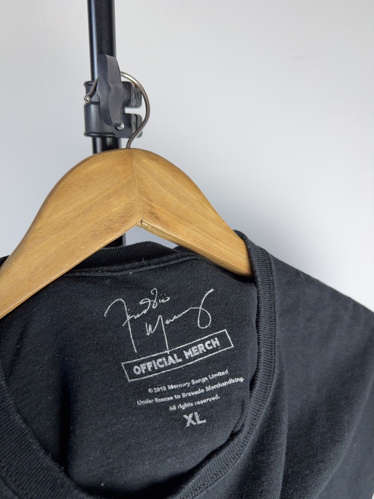 Vintage 2019 Freddie Mercury Official Band Tee Cut Off Graphic XL Size US XL / EU 56 / 4 - 5 Thumbnail