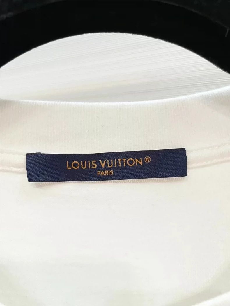 Louis Vuitton Louis Vuitton 24 New Short Sleeve Size US L / EU 52-54 / 3 - 3 Thumbnail