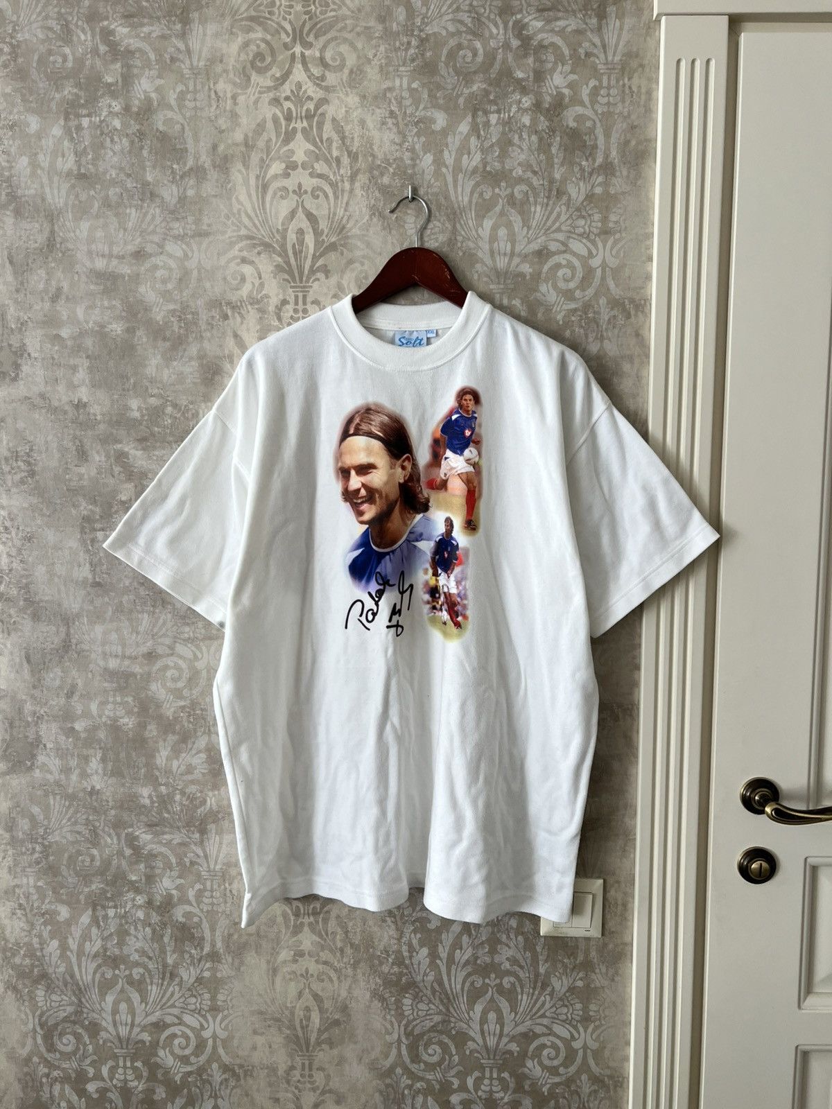 Vintage Vintage 90s Football Soccer Tee Retro Player Print Size US XXL / EU 58 / 5 - 1 Thumbnail
