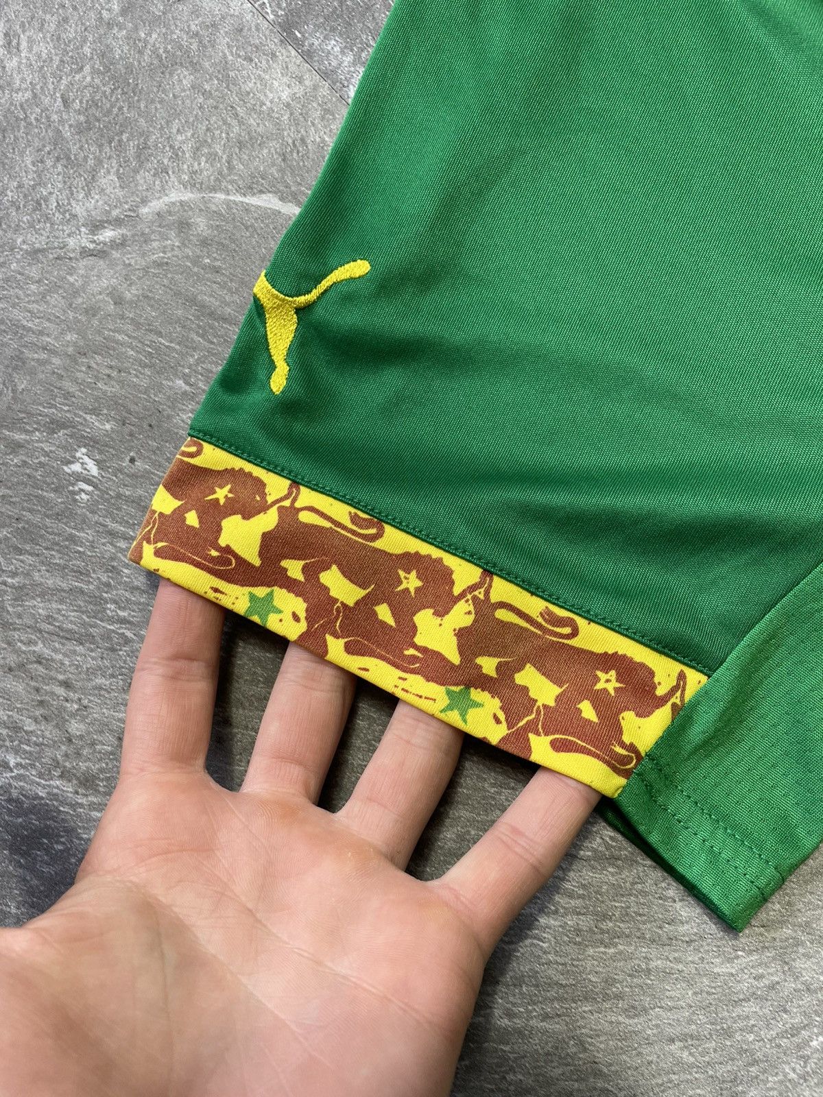Puma Vintage Puma Cameroon Home Jersey 2014 2015 Football Shirt Size US L / EU 52-54 / 3 - 8 Thumbnail