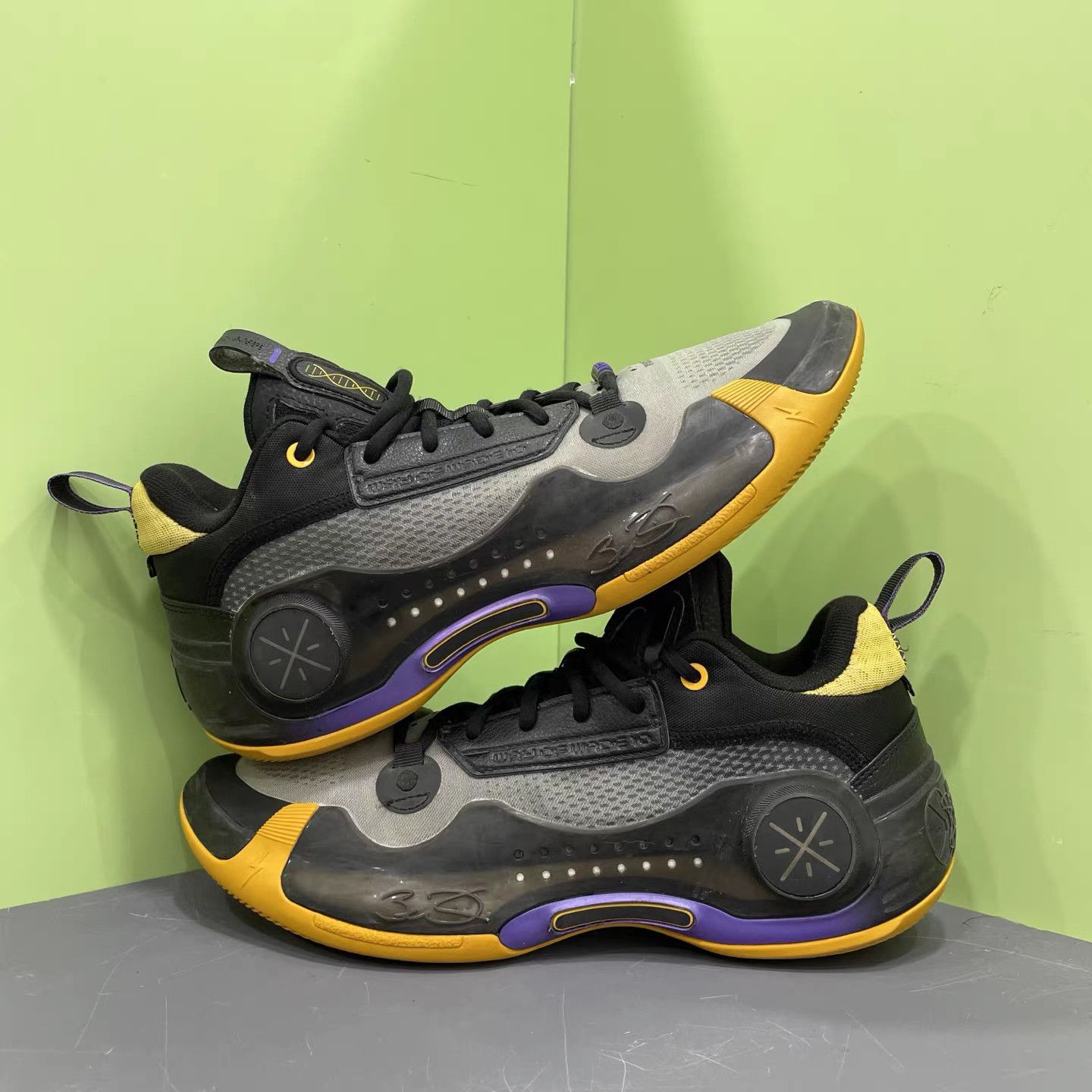 Li-Ning Li-Ning Way of Wade 10 "Lakers" Basketball Shoes K15 Size US 8.5 / EU 41-42 - 4 Thumbnail