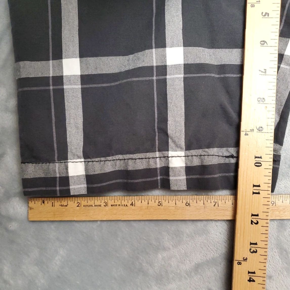 American Eagle Outfitters VINTAGE American Eagle Outfitters Shorts Mens 28 Black Plaid Longboard Chino 100% Cotton Size US 28 / EU 44 - 8 Thumbnail