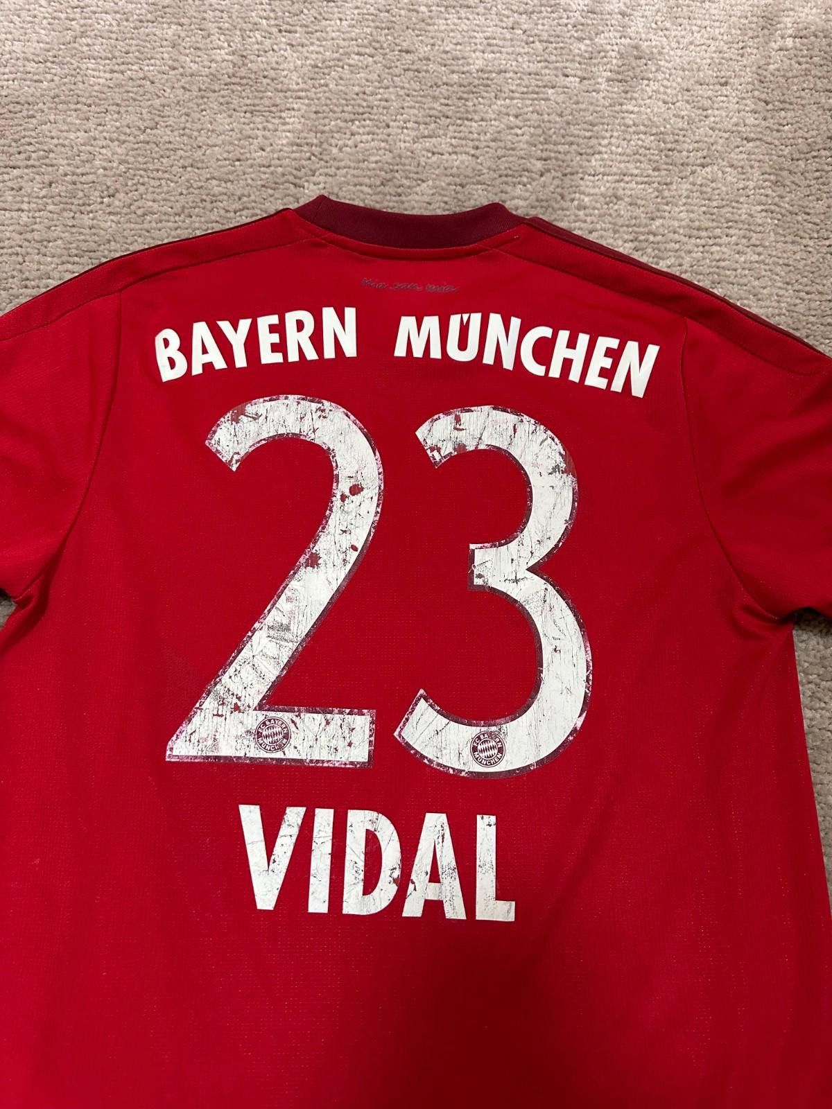 Adidas #23 VIDAL Bayern Munich 2015/16 Football Jersey Soccer Size US S / EU 44-46 / 1 - 7 Thumbnail