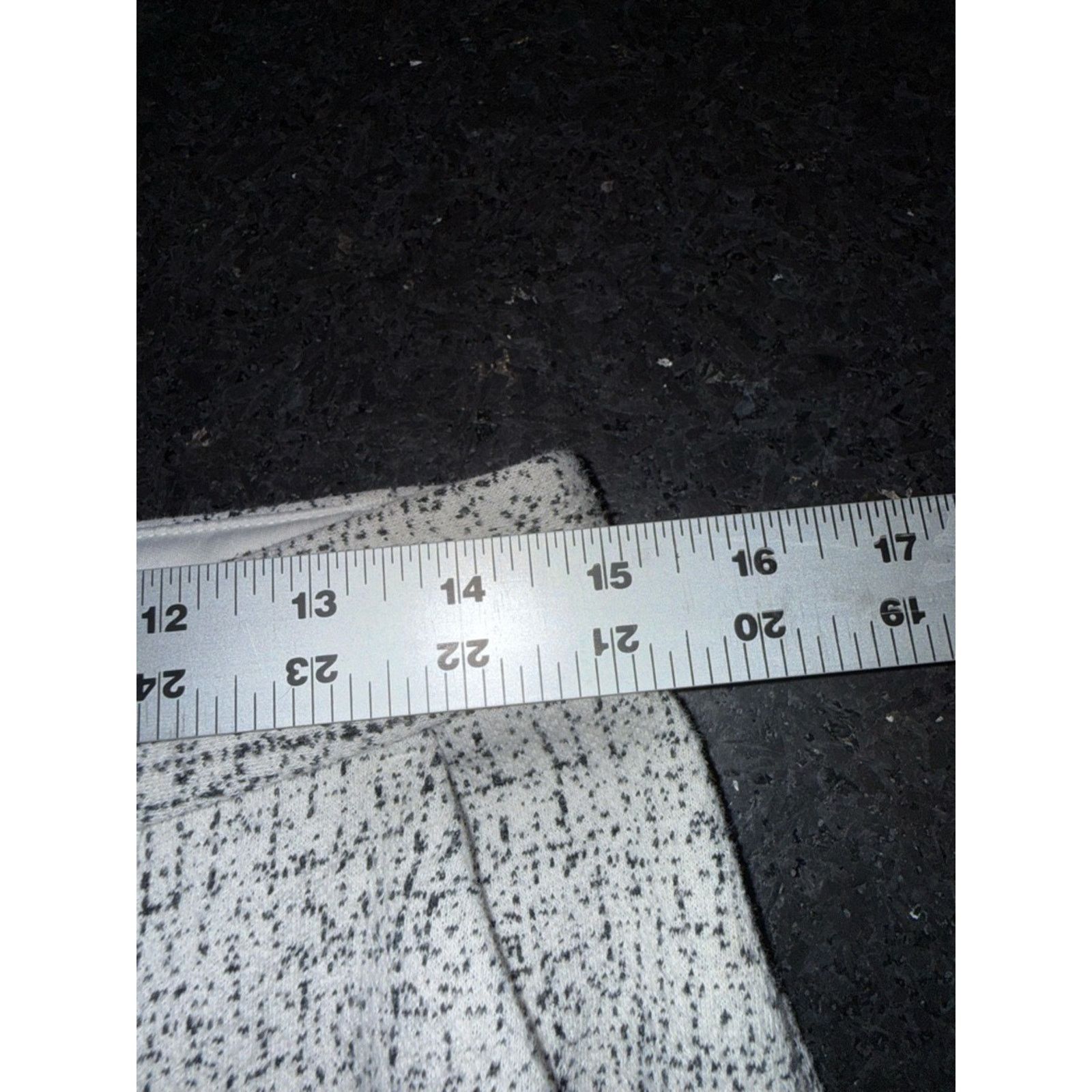 Express EXPRESS COLUMNIST ANKLE BLACK WHITE TEXTURED PRINT PANTS 8 Size 30" / US 8 / IT 44 - 8 Thumbnail