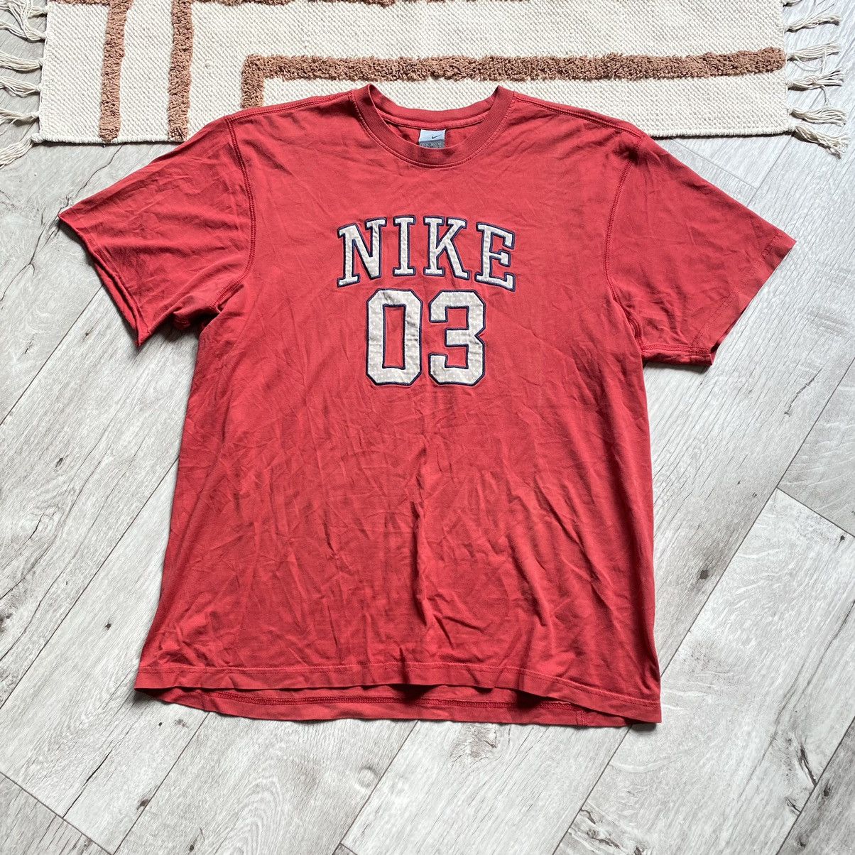 Nike × Vintage NIKE Y2K BIG EMBROIDERED LOGO T SHIRT Size US XL / EU 56 / 4 - 1 Thumbnail