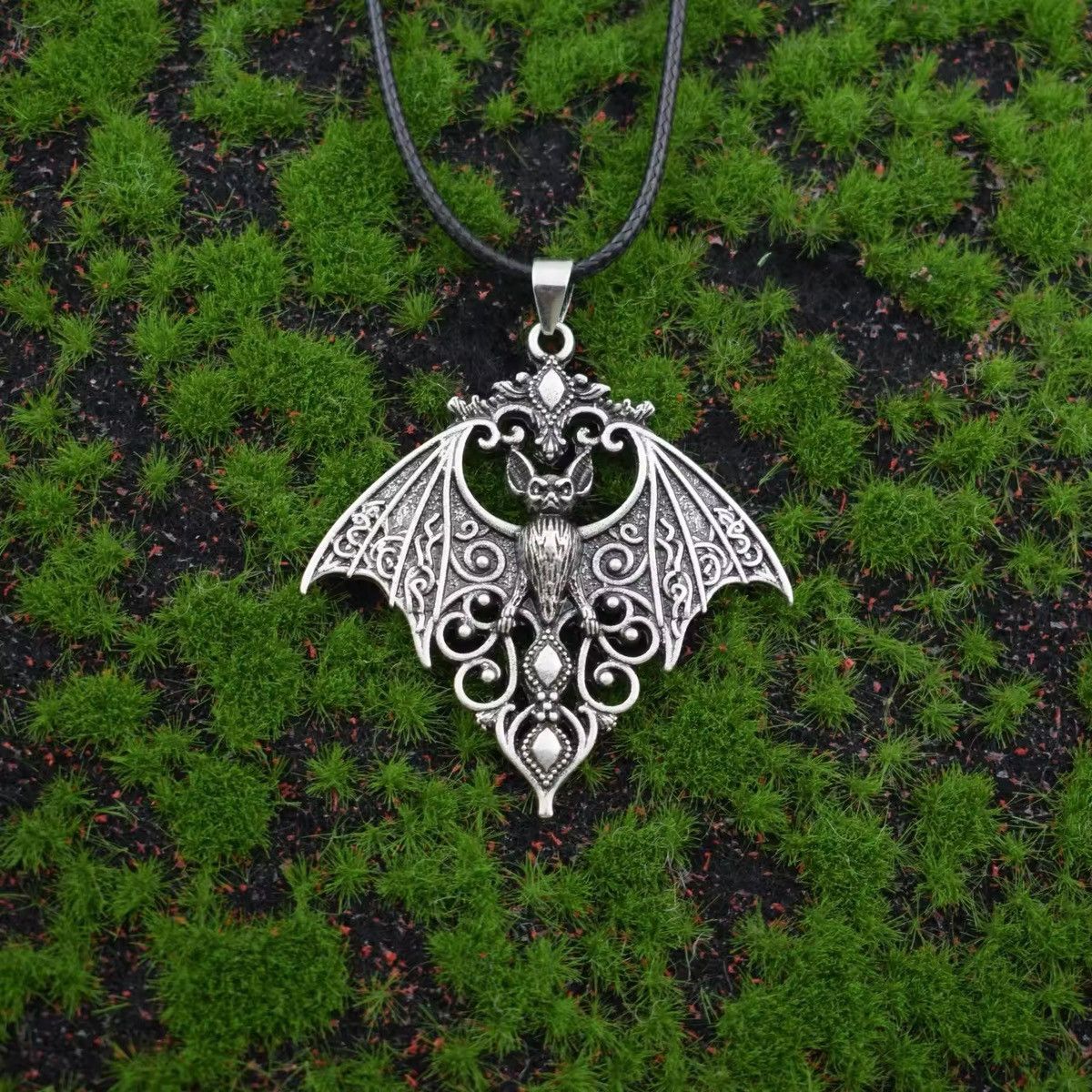 Jewelry Gothic Skull Wings Pendant Necklace Size ONE SIZE - 2 Thumbnail
