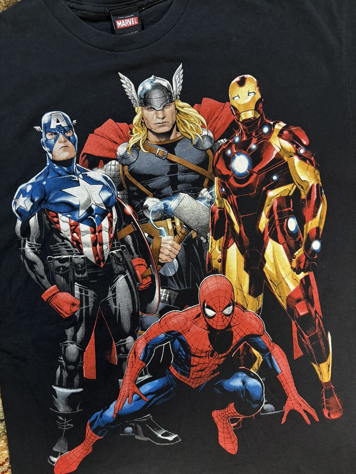Marvel Comics × Vintage 2011 Marvel Avengers Grunge T-Shirt Size US XL / EU 56 / 4 - 3 Thumbnail