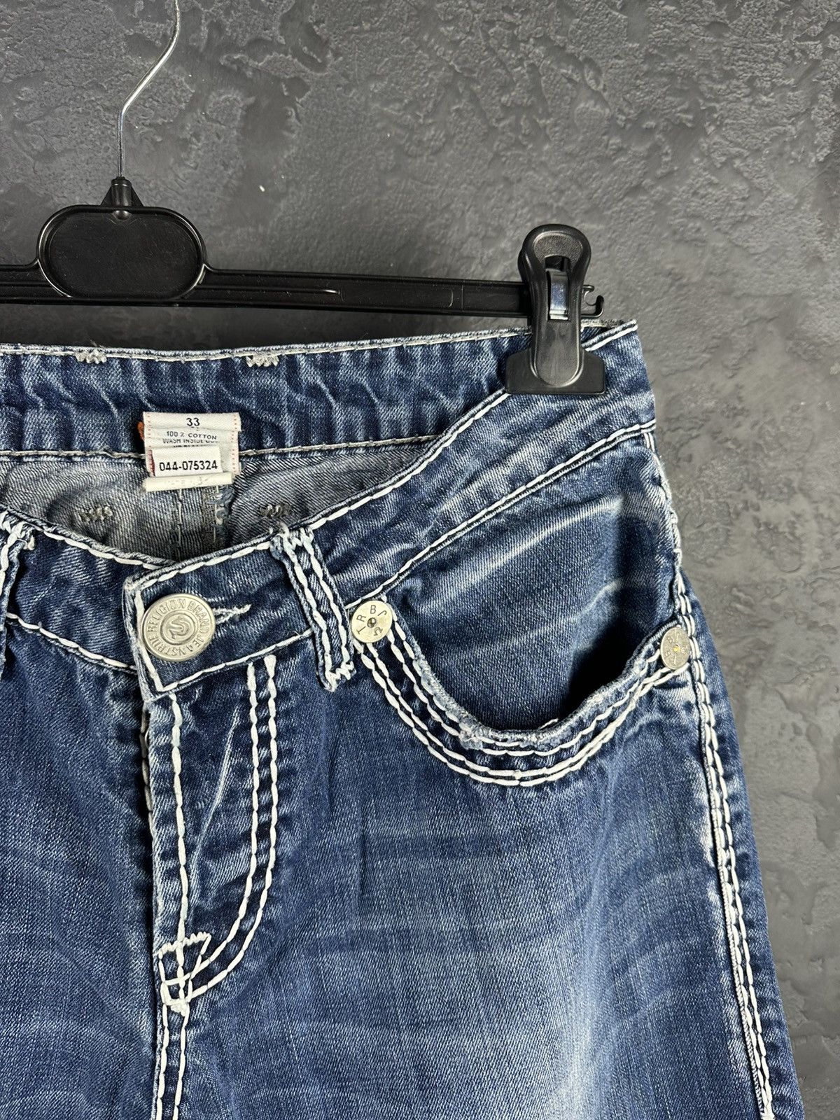 True Religion True Religion Jeans White Stitch Made in USA Size US 33 - 10 Thumbnail