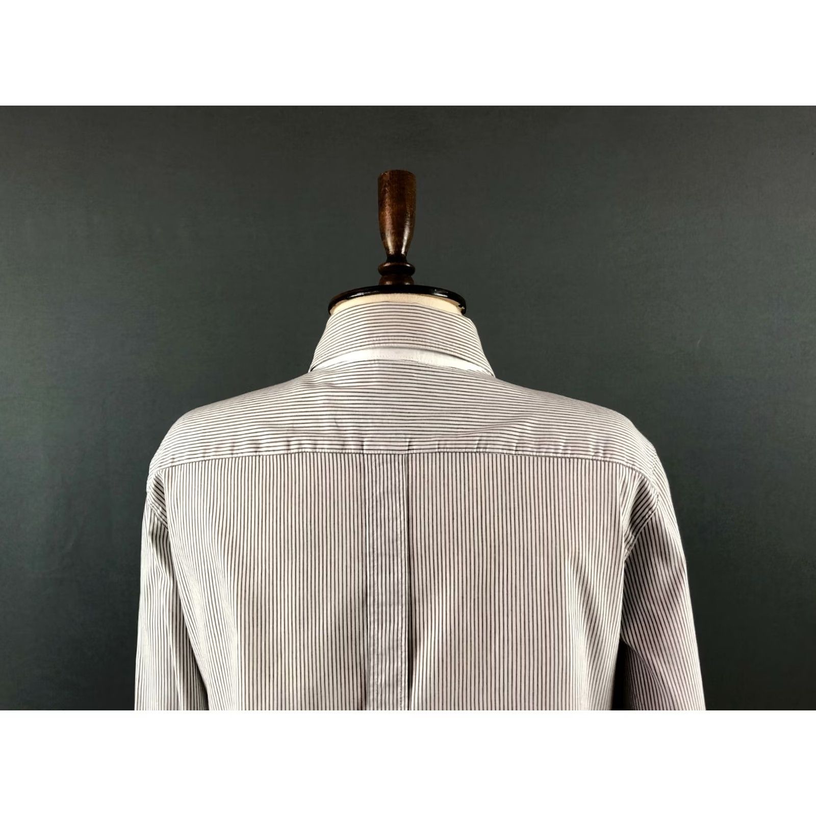 Bogner Bogner Shirt Women’s Size 42 White/Gray Striped Cotton Button-Up Long Sleeve Collared Moda Vintage? Size M / US 6-8 / IT 42-44 - 5 Thumbnail